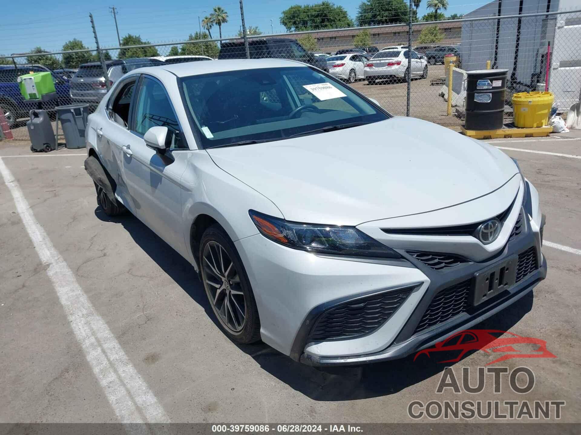 TOYOTA CAMRY 2022 - 4T1T11AK4NU038858