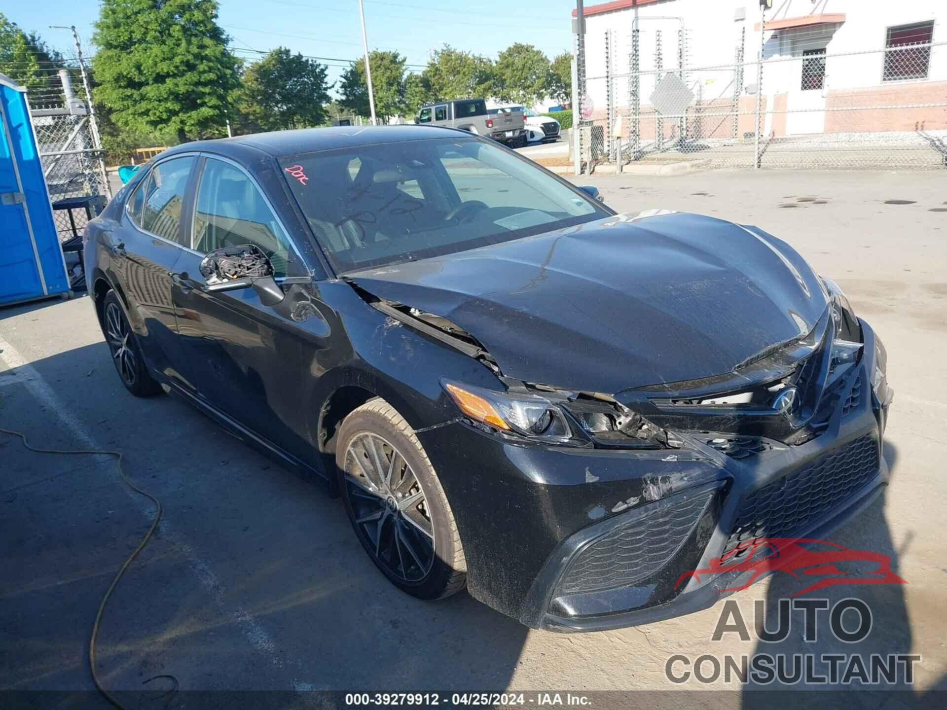 TOYOTA CAMRY 2022 - 4T1G11AK0NU696632