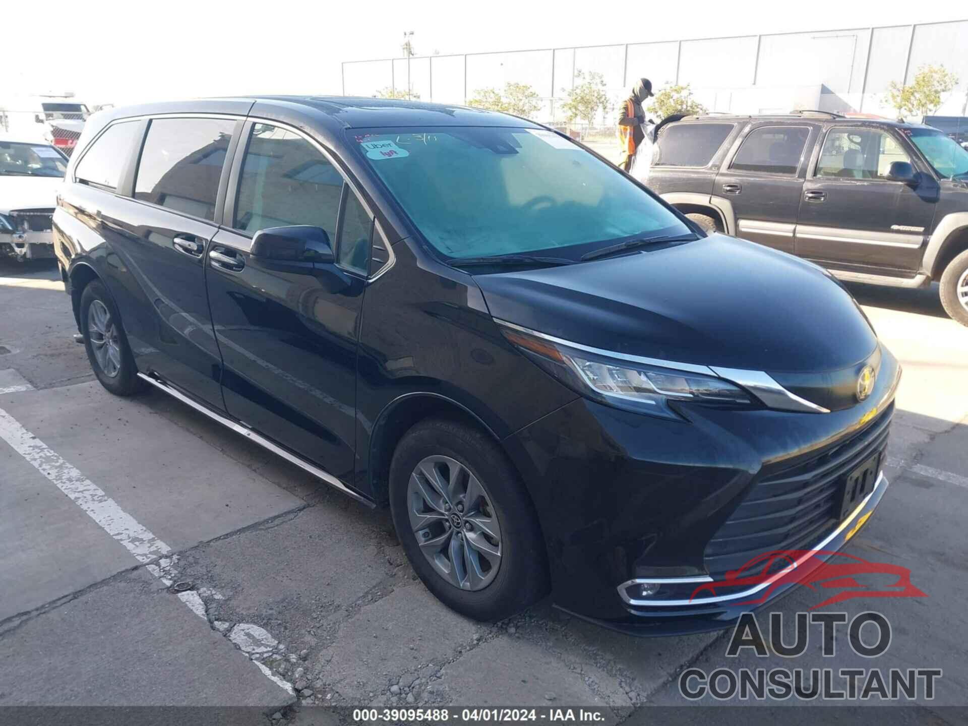 TOYOTA SIENNA 2022 - 5TDYRKECXNS081794