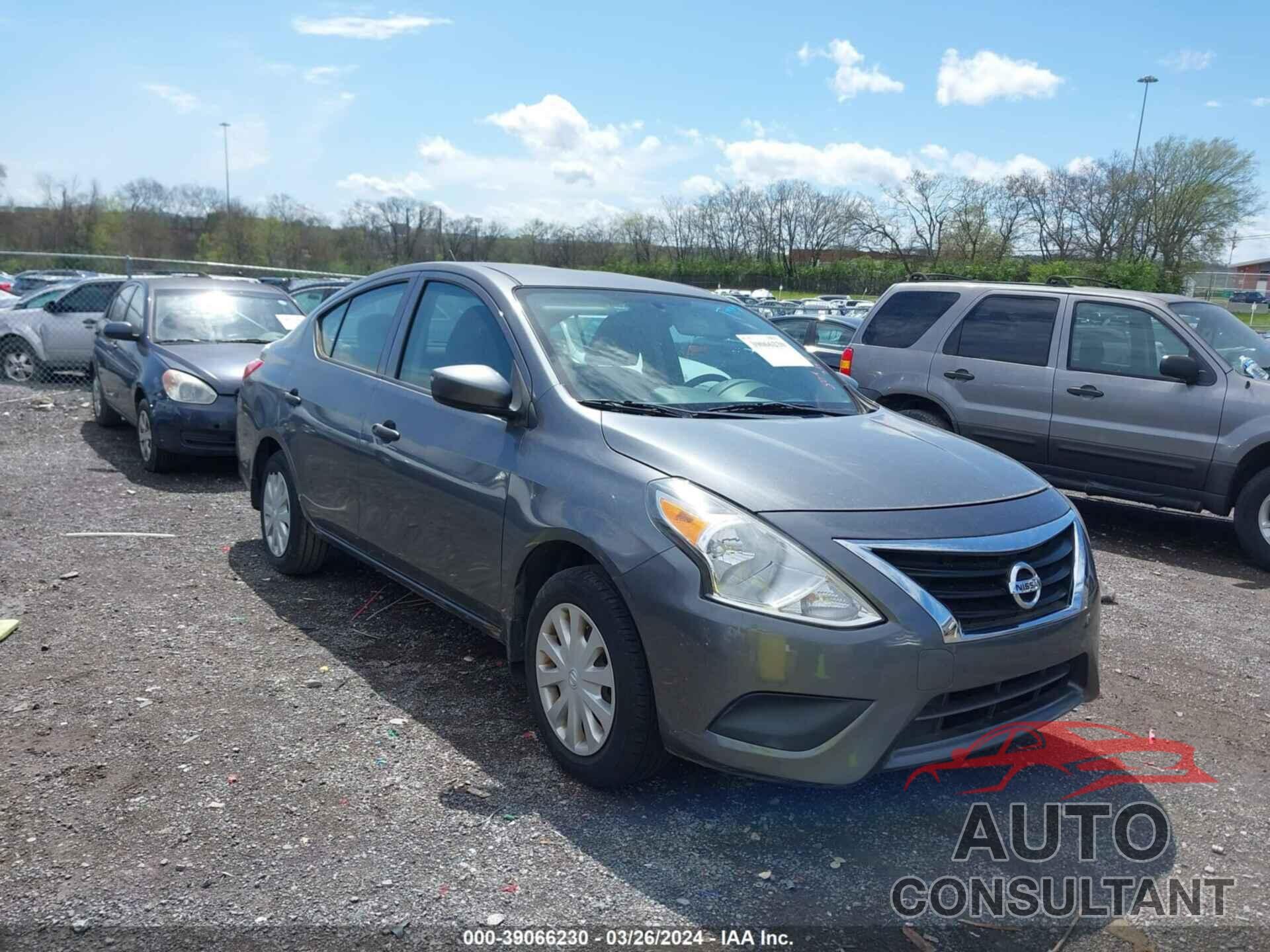 NISSAN VERSA 2018 - 3N1CN7AP8JL804394