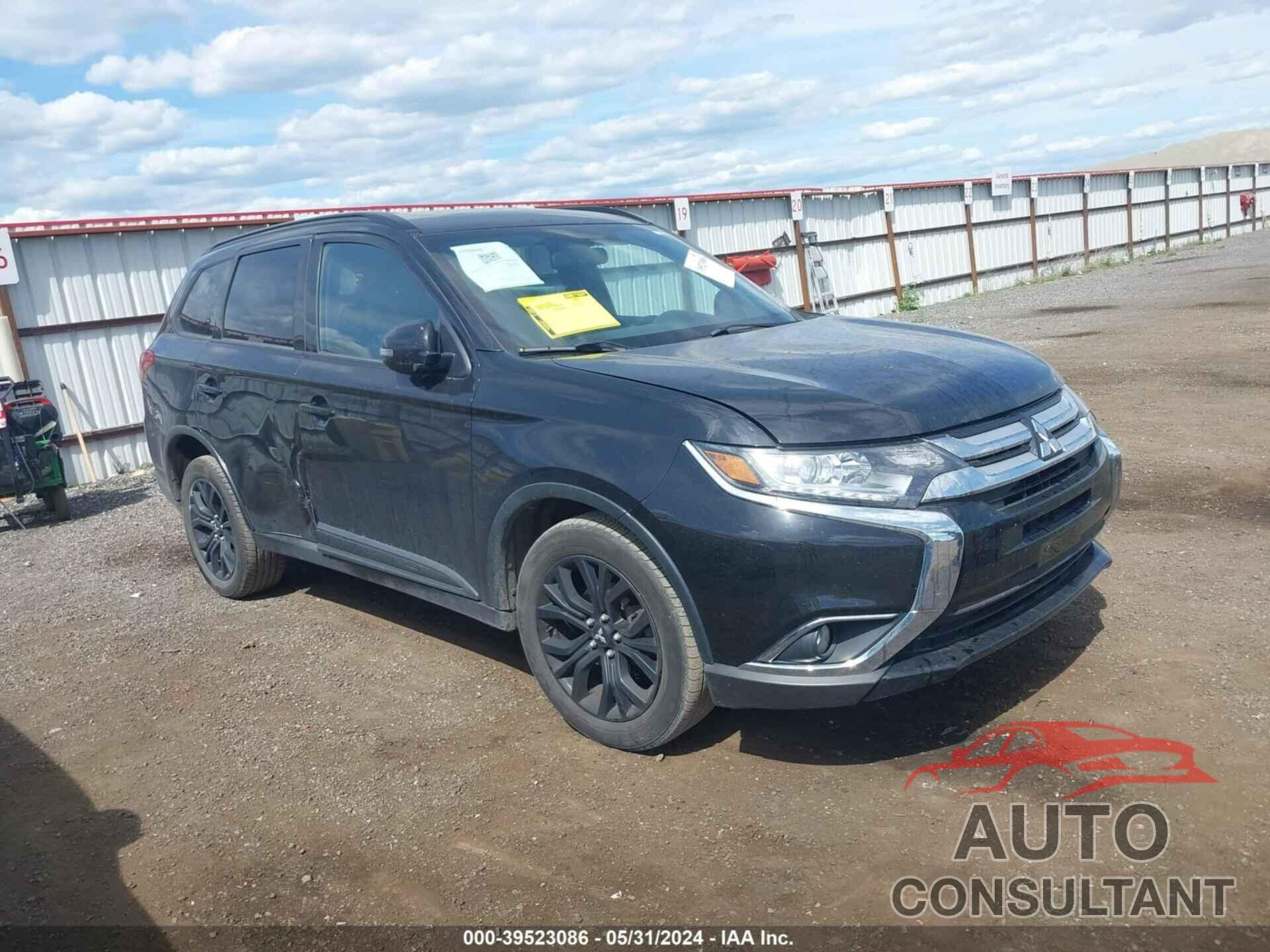 MITSUBISHI OUTLANDER 2018 - JA4AZ3A35JZ031787