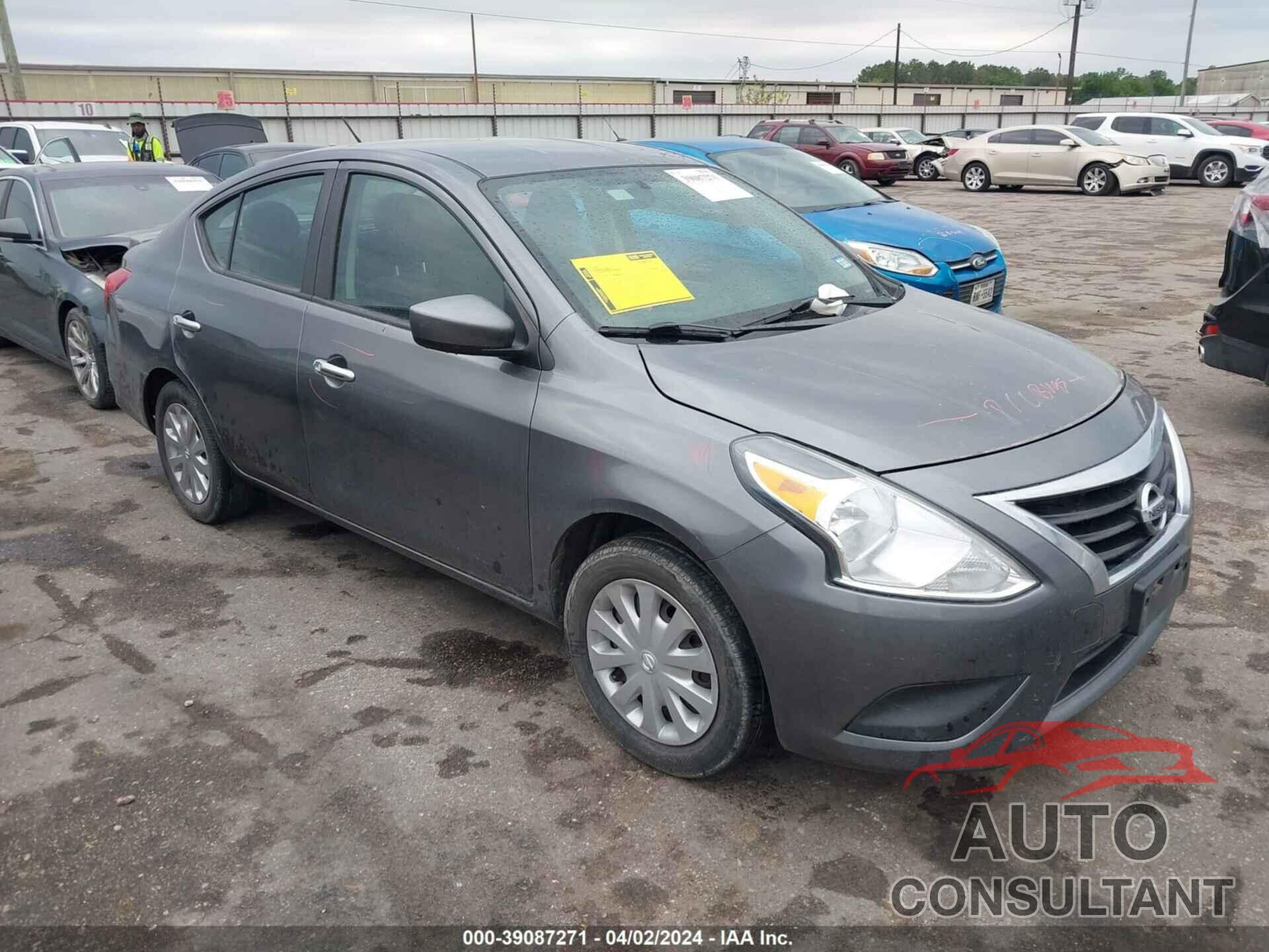 NISSAN VERSA 2018 - 3N1CN7AP5JL823355