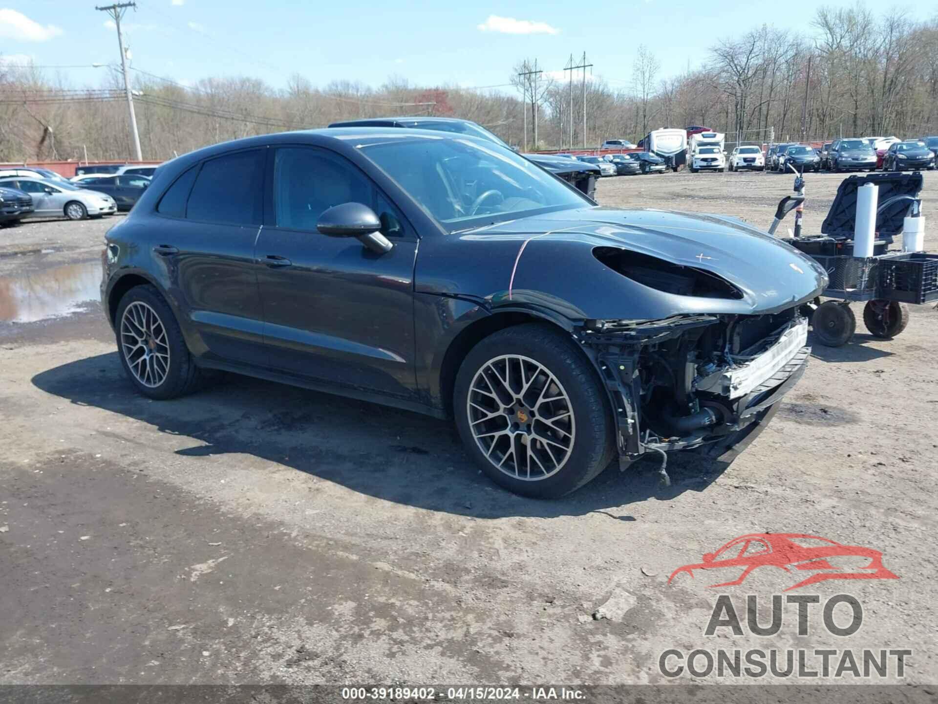 PORSCHE MACAN 2018 - WP1AA2A51JLB13977