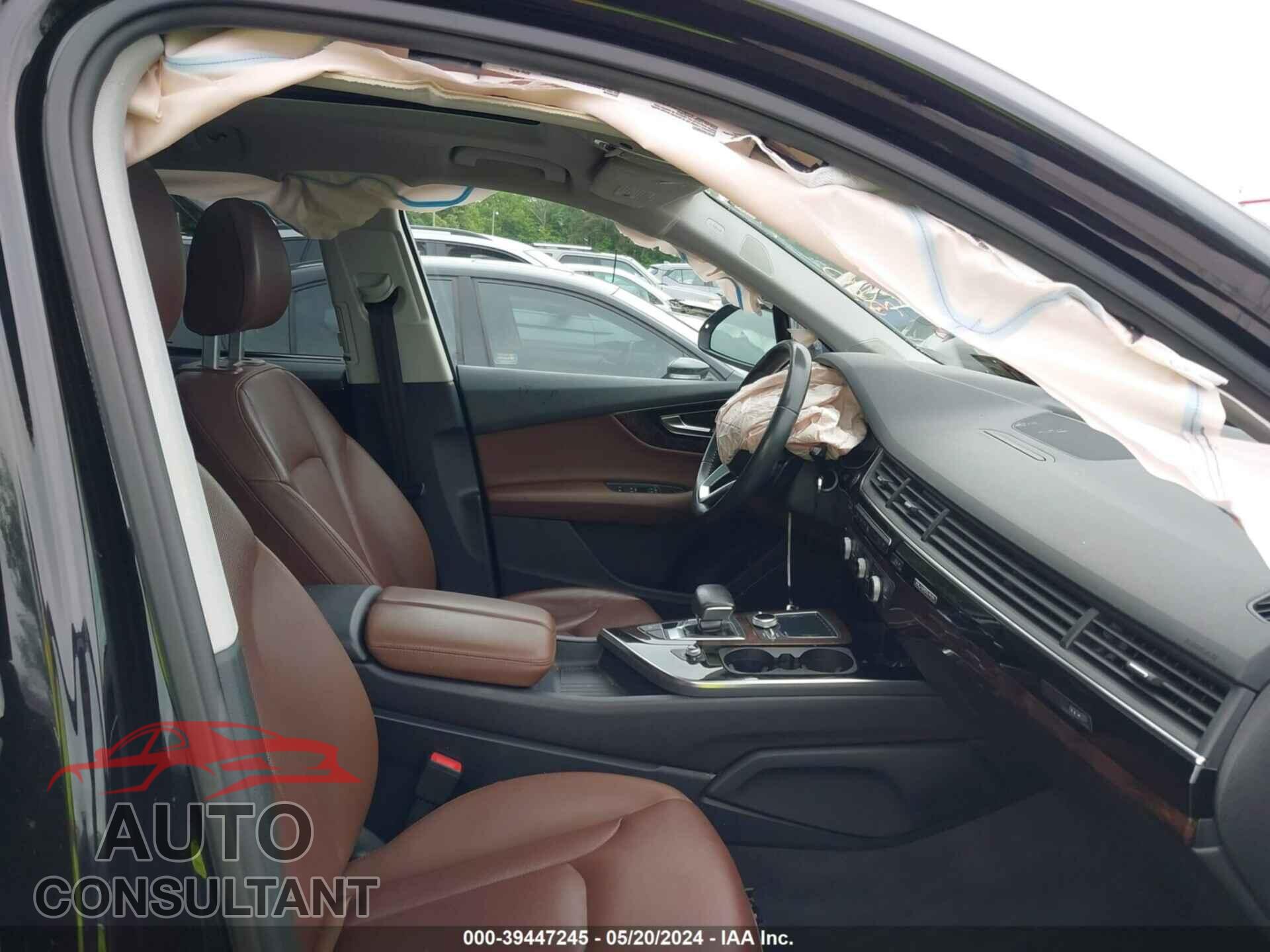 AUDI Q7 2018 - WA1LAAF7XJD016361