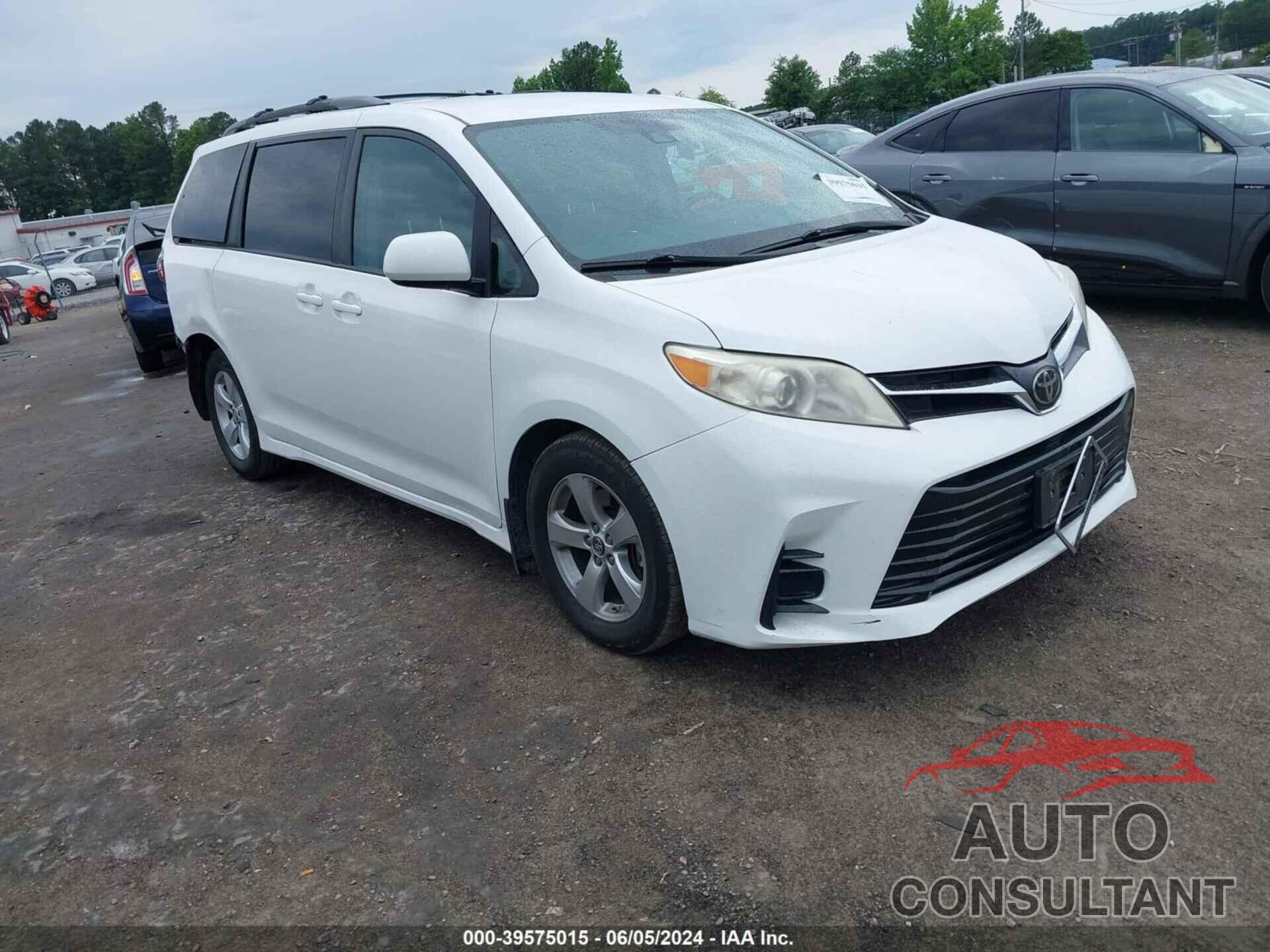 TOYOTA SIENNA 2018 - 5TDKZ3DC6JS922890