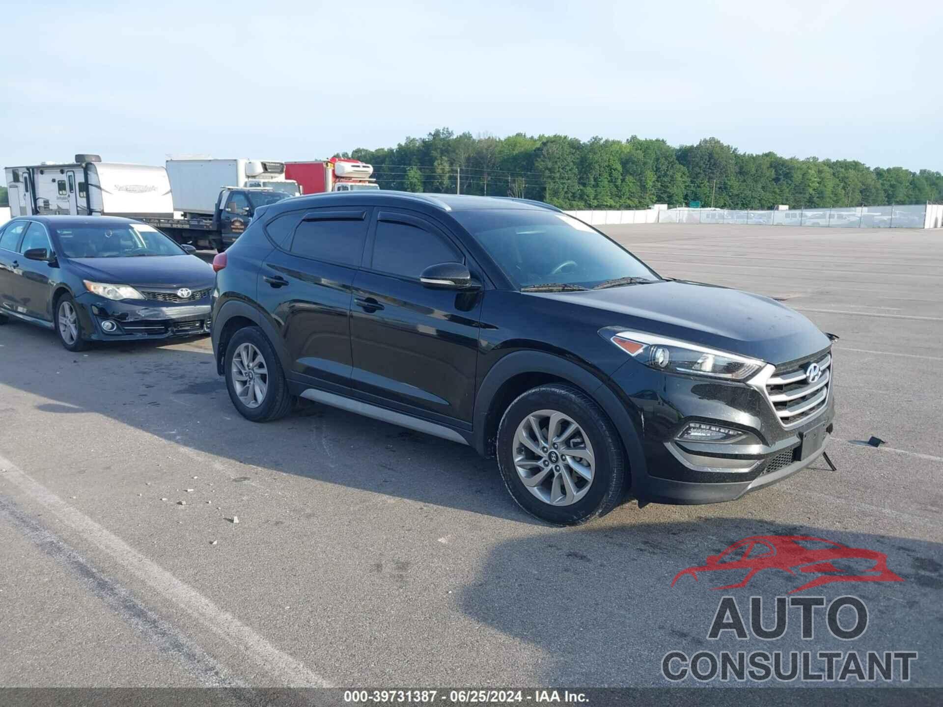 HYUNDAI TUCSON 2017 - KM8J3CA48HU388397