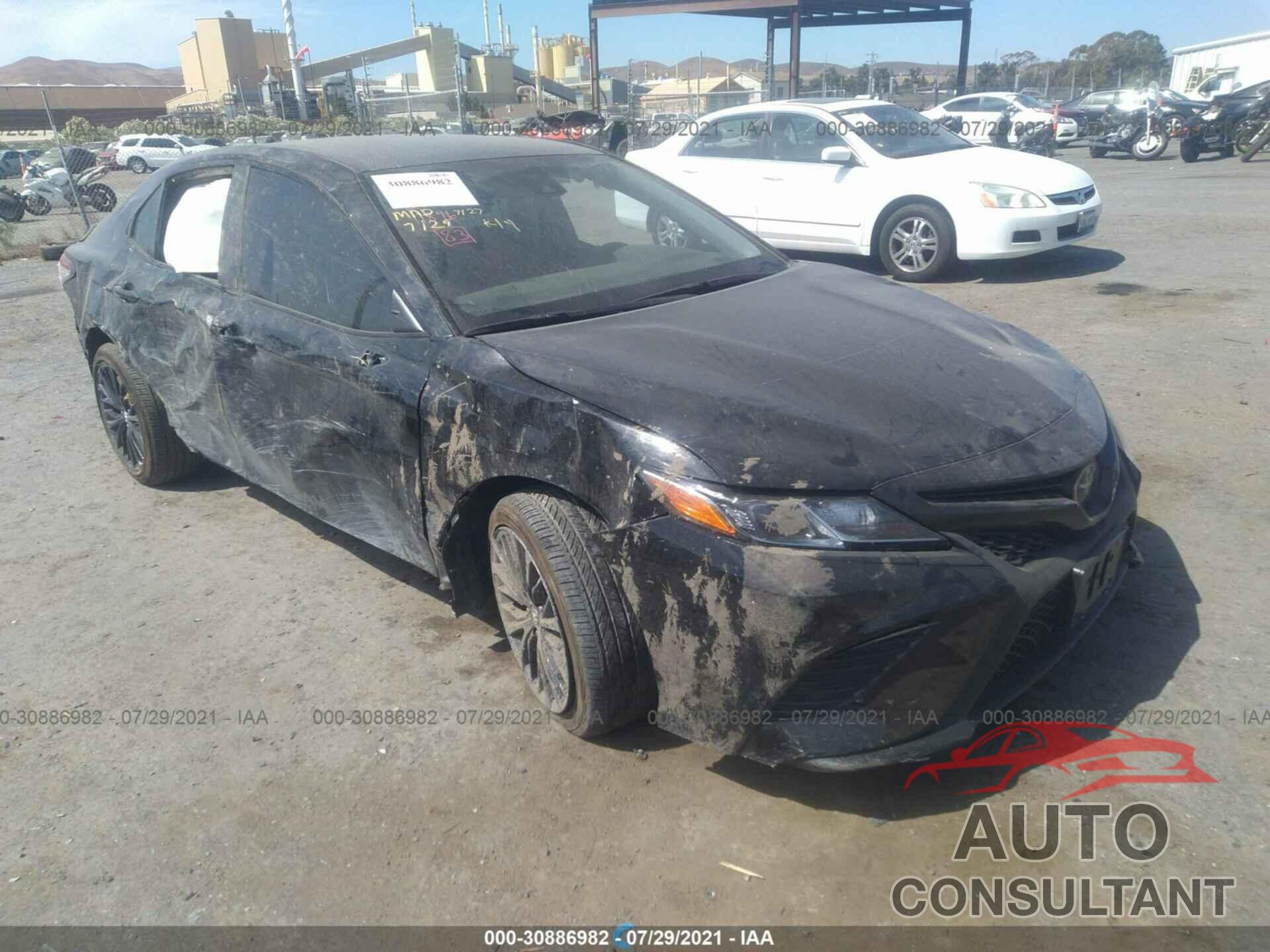 TOYOTA CAMRY 2020 - 4T1G11AK7LU310088