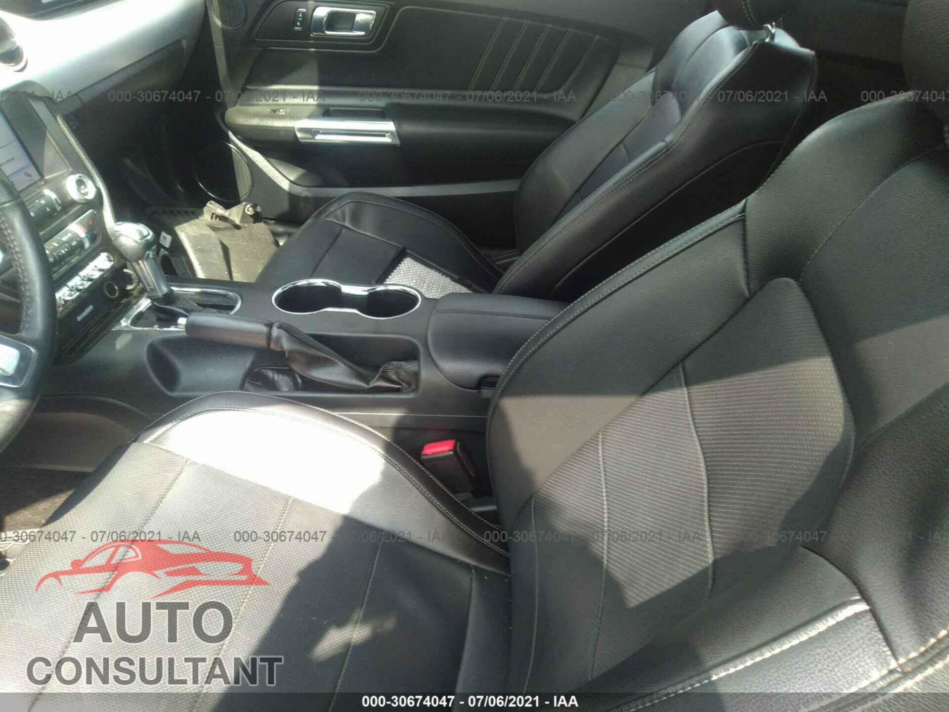FORD MUSTANG 2017 - 1FATP8UH9H5295174