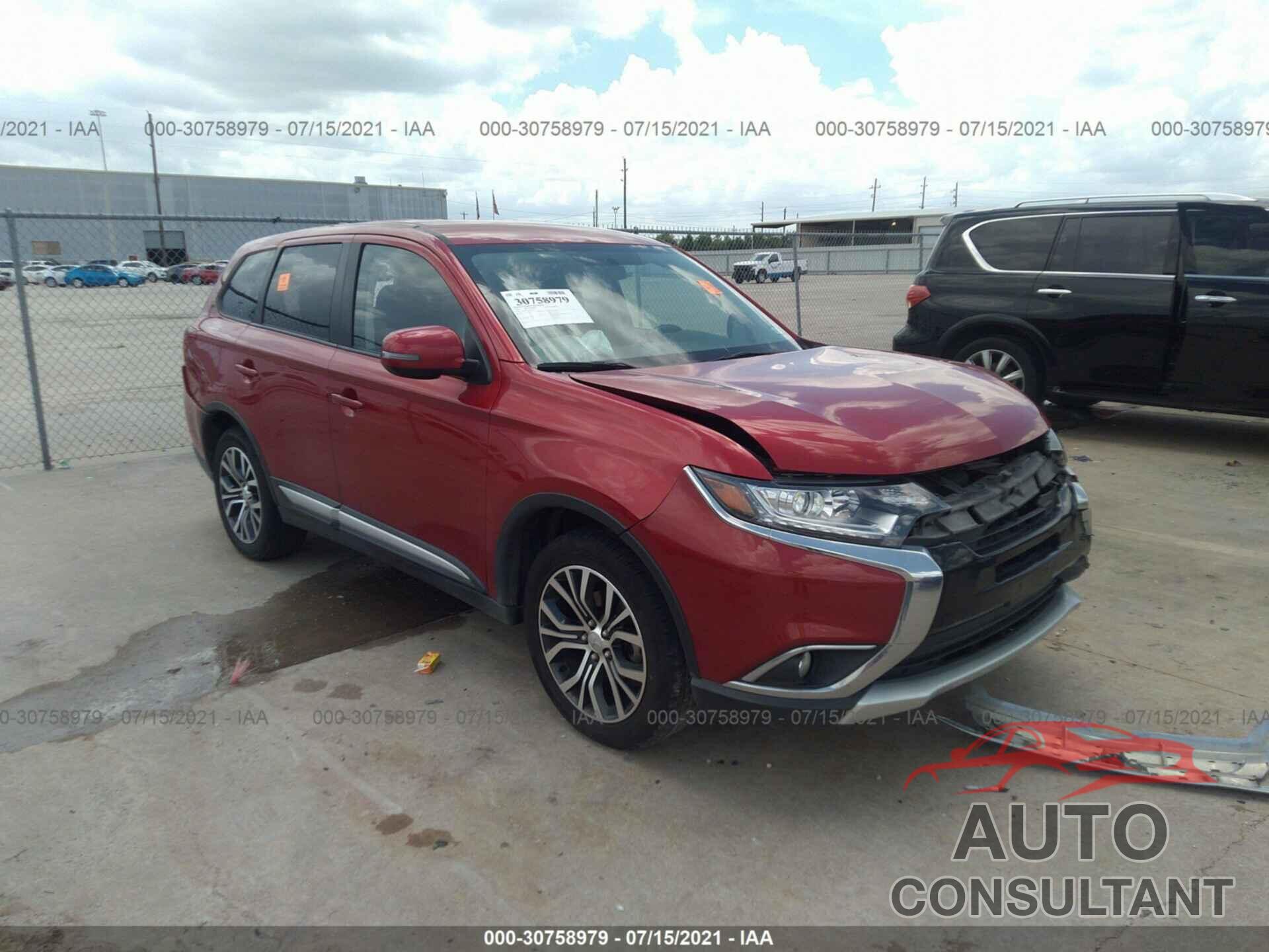 MITSUBISHI OUTLANDER 2018 - JA4AD3A32JZ015352
