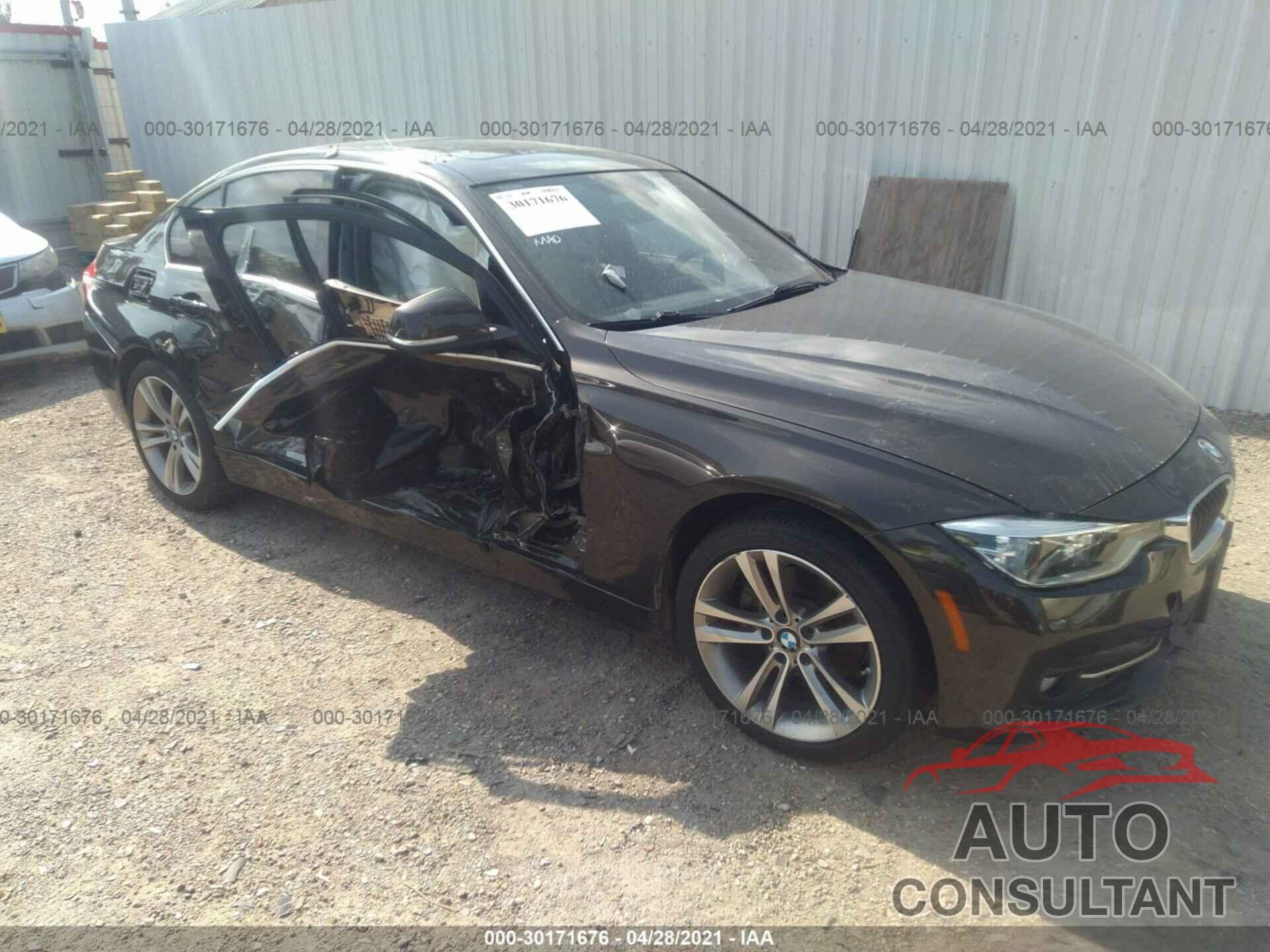BMW 3 SERIES 2017 - WBA8B9G58HNU09846