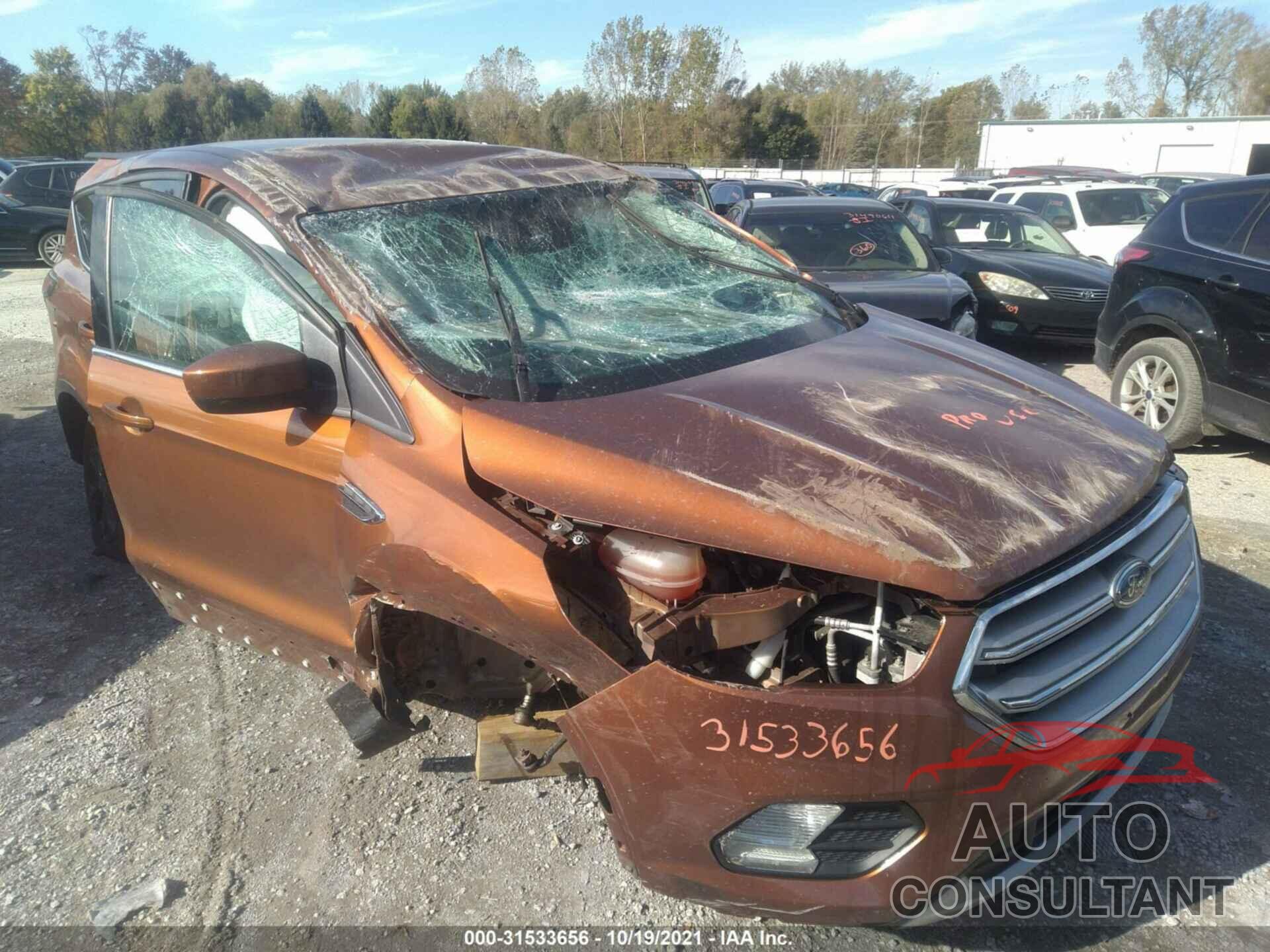 FORD ESCAPE 2017 - 1FMCU9G9XHUA39818