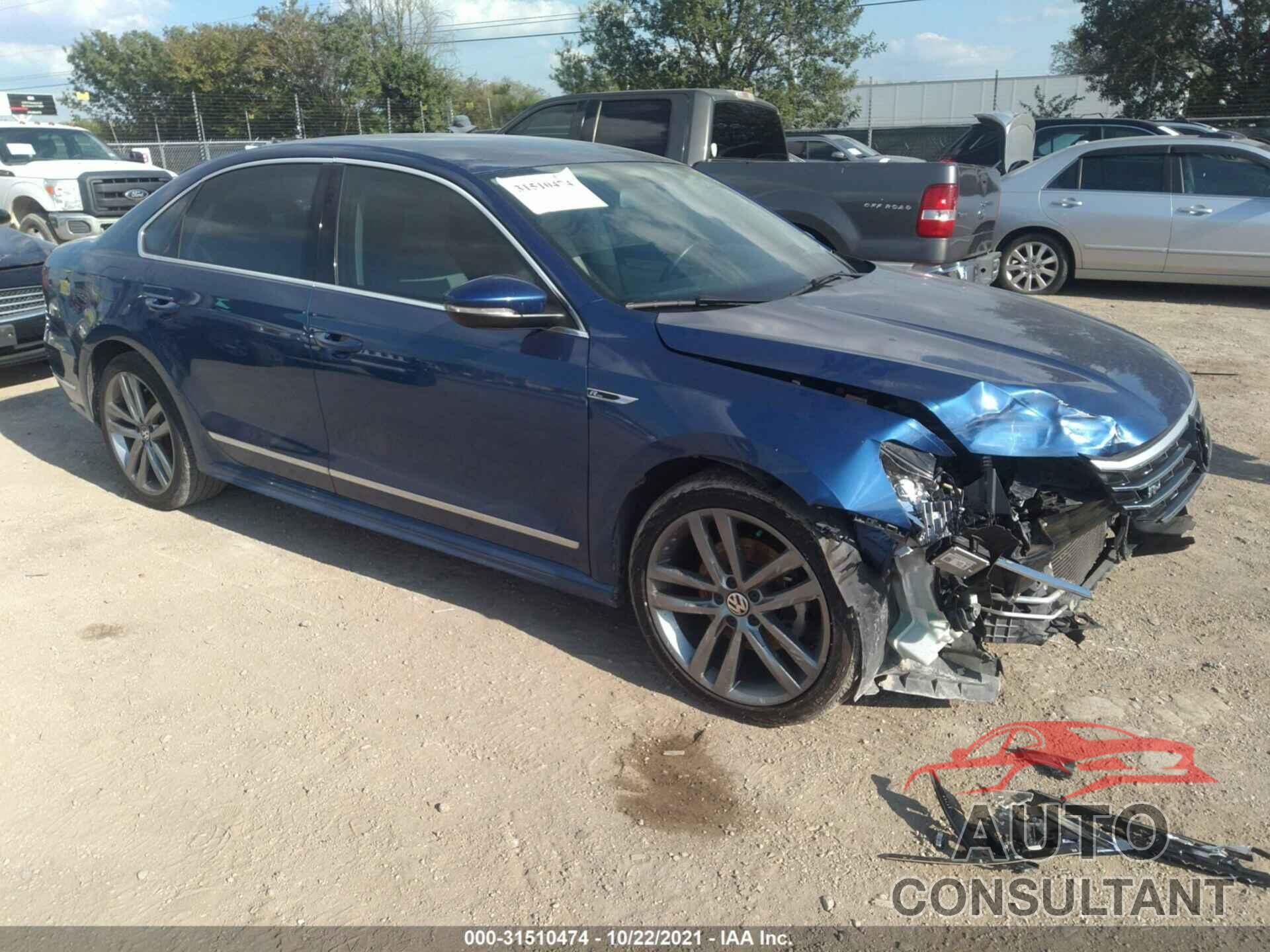 VOLKSWAGEN PASSAT 2017 - 1VWDT7A37HC068457