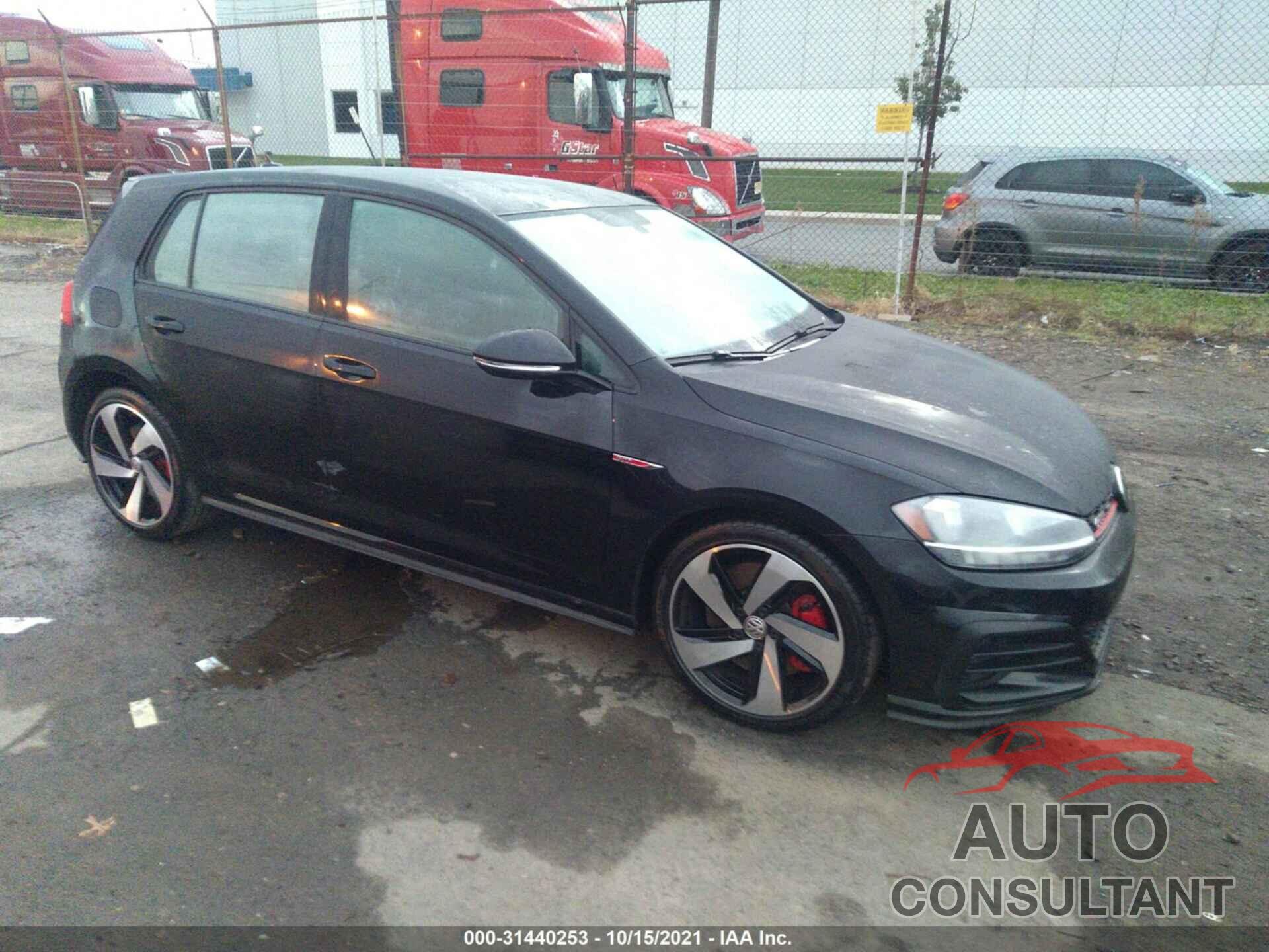 VOLKSWAGEN GOLF GTI 2021 - 3VW5T7AU6MM000530