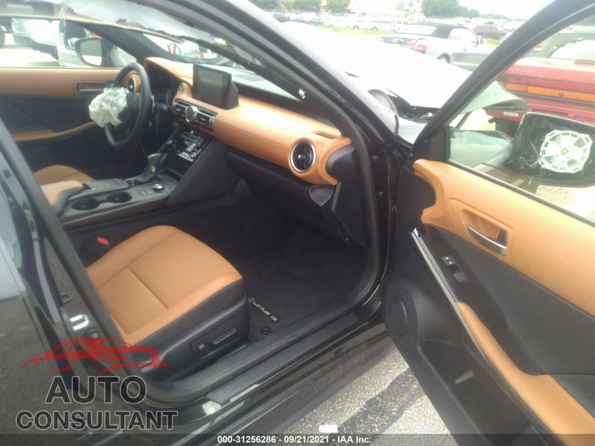 LEXUS IS 2021 - JTHAA1D24M5115288