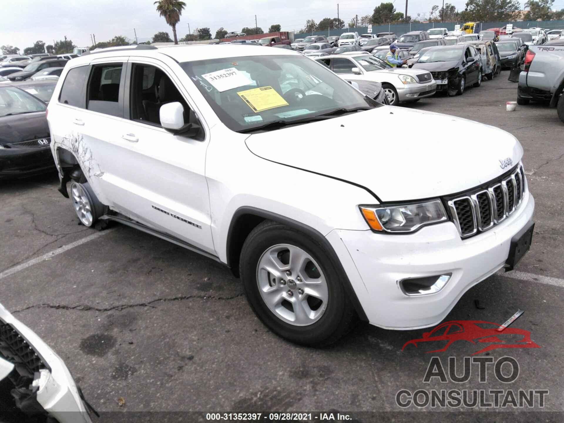 JEEP GRAND CHEROKEE 2017 - 1C4RJEAG6HC846477