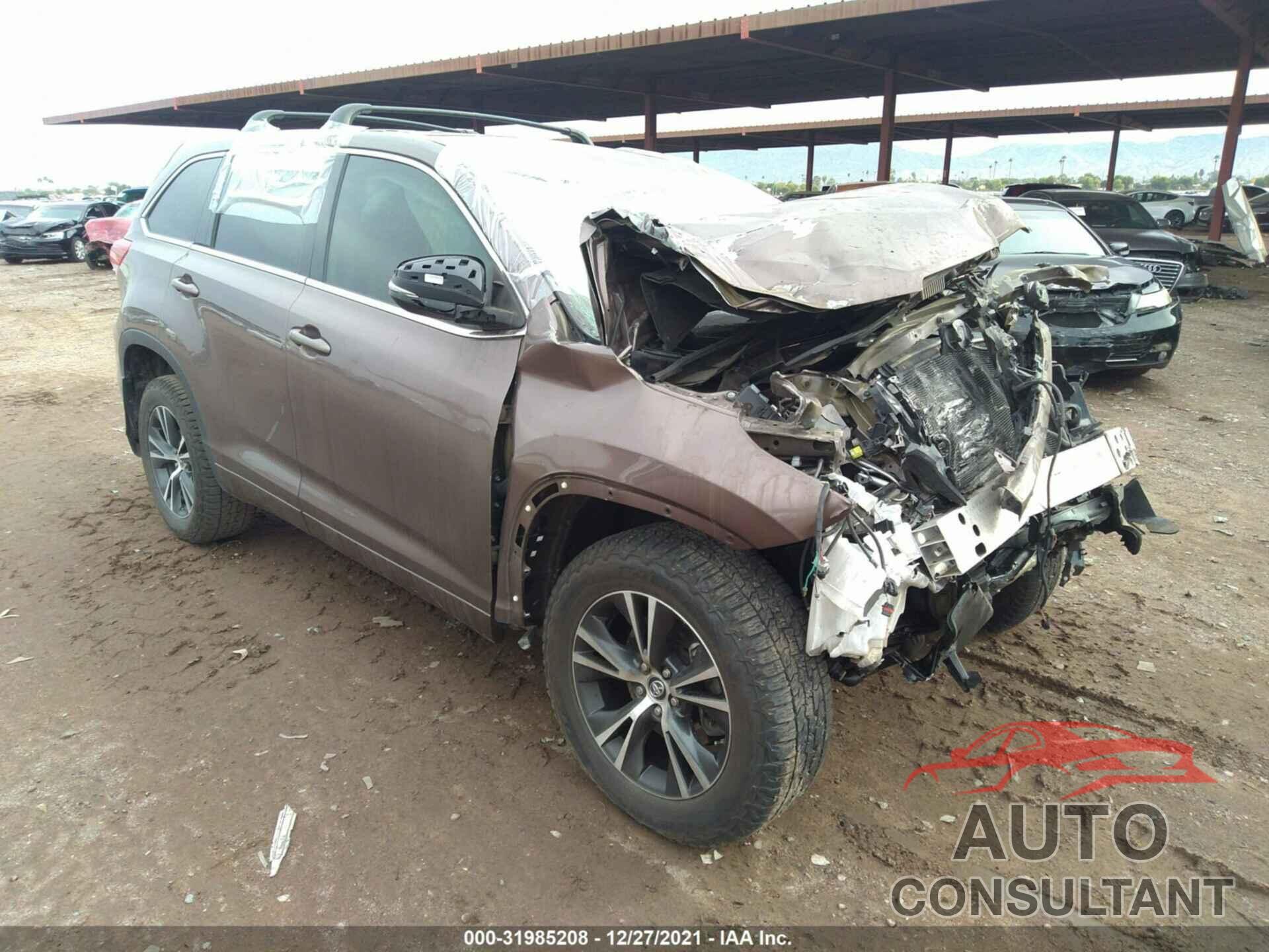 TOYOTA HIGHLANDER 2018 - 5TDBZRFH8JS496292