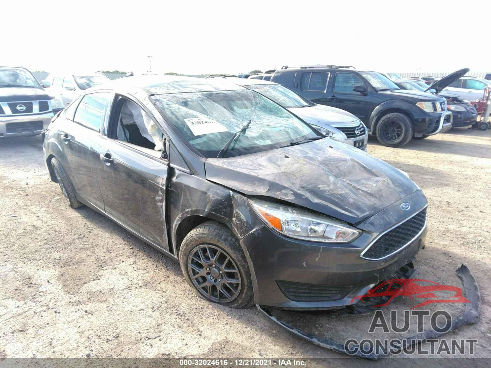 FORD FOCUS 2016 - 1FADP3E25GL202792