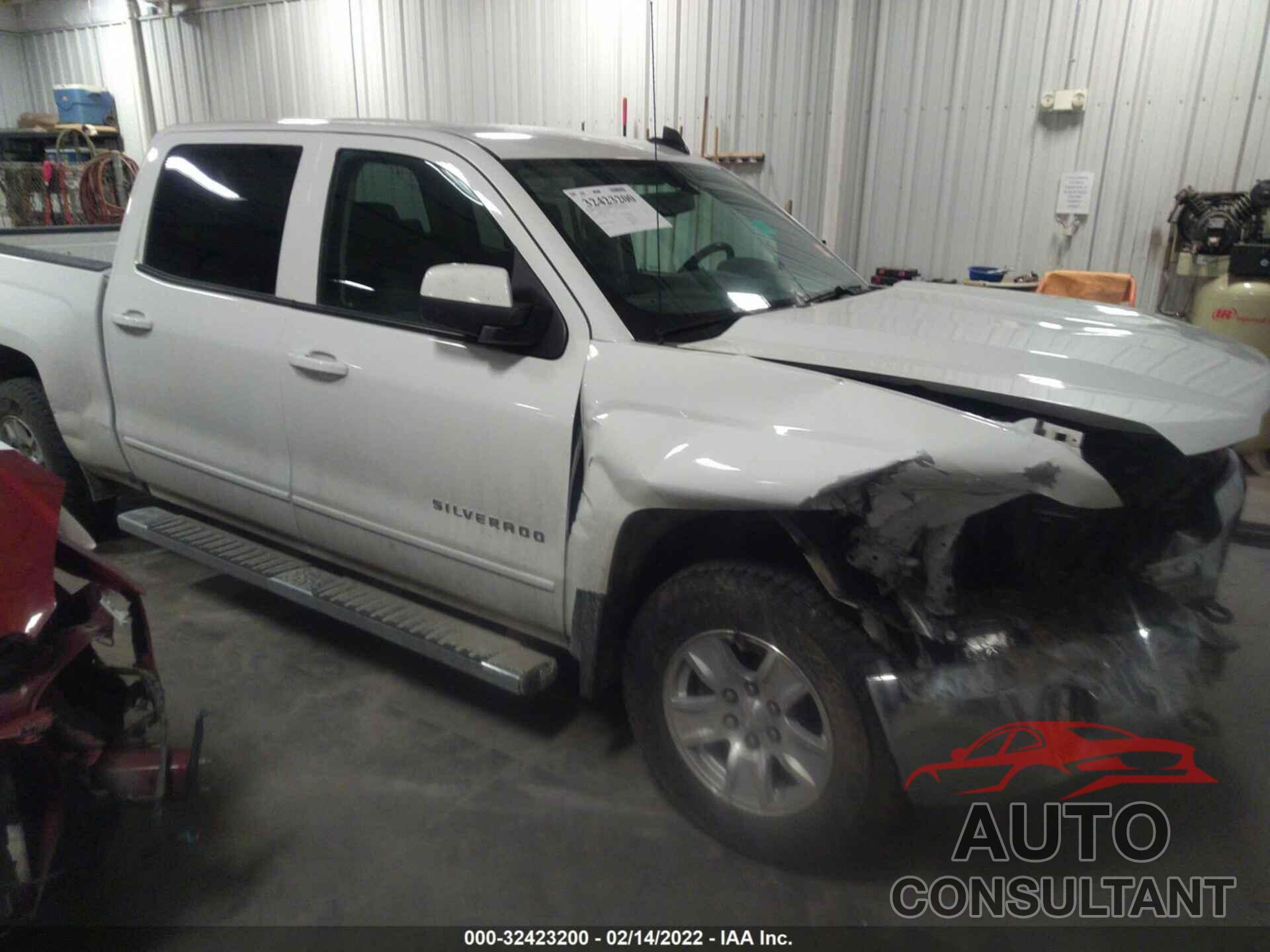 CHEVROLET SILVERADO 1500 2018 - 3GCUKREH1JG221893