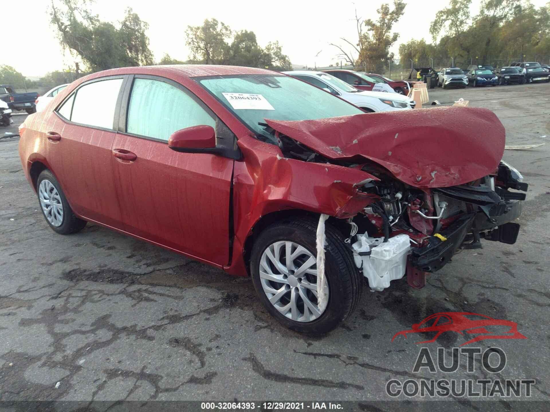 TOYOTA COROLLA 2018 - 2T1BURHE0JC032021