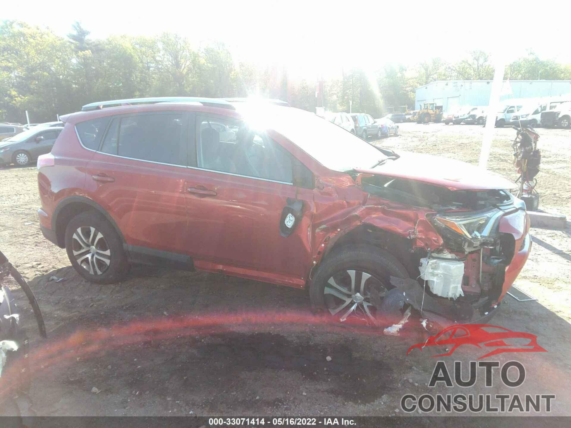 TOYOTA RAV4 2016 - JTMBFREV4GJ084649