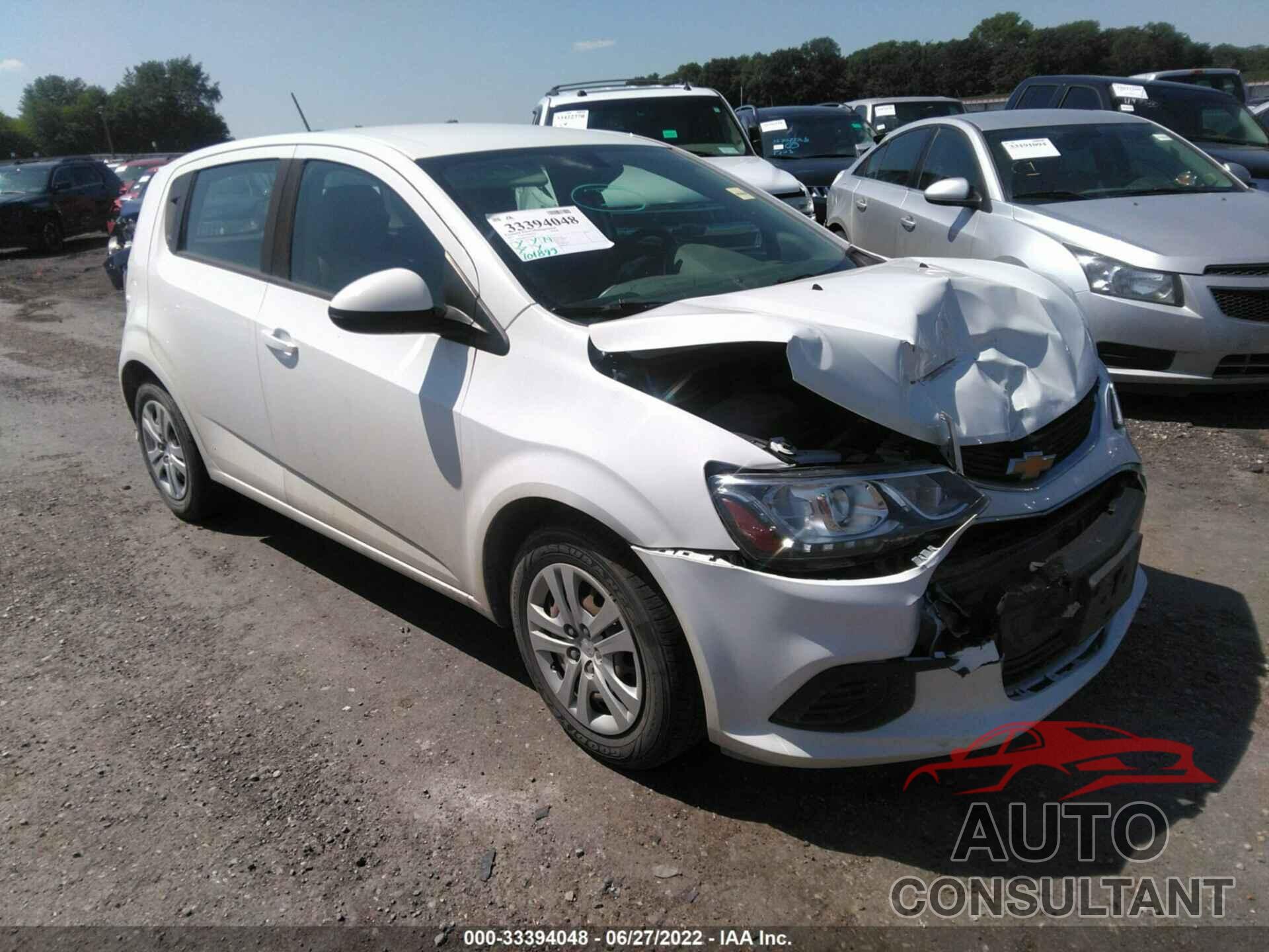 CHEVROLET SONIC 2017 - 1G1JG6SH4H4159087