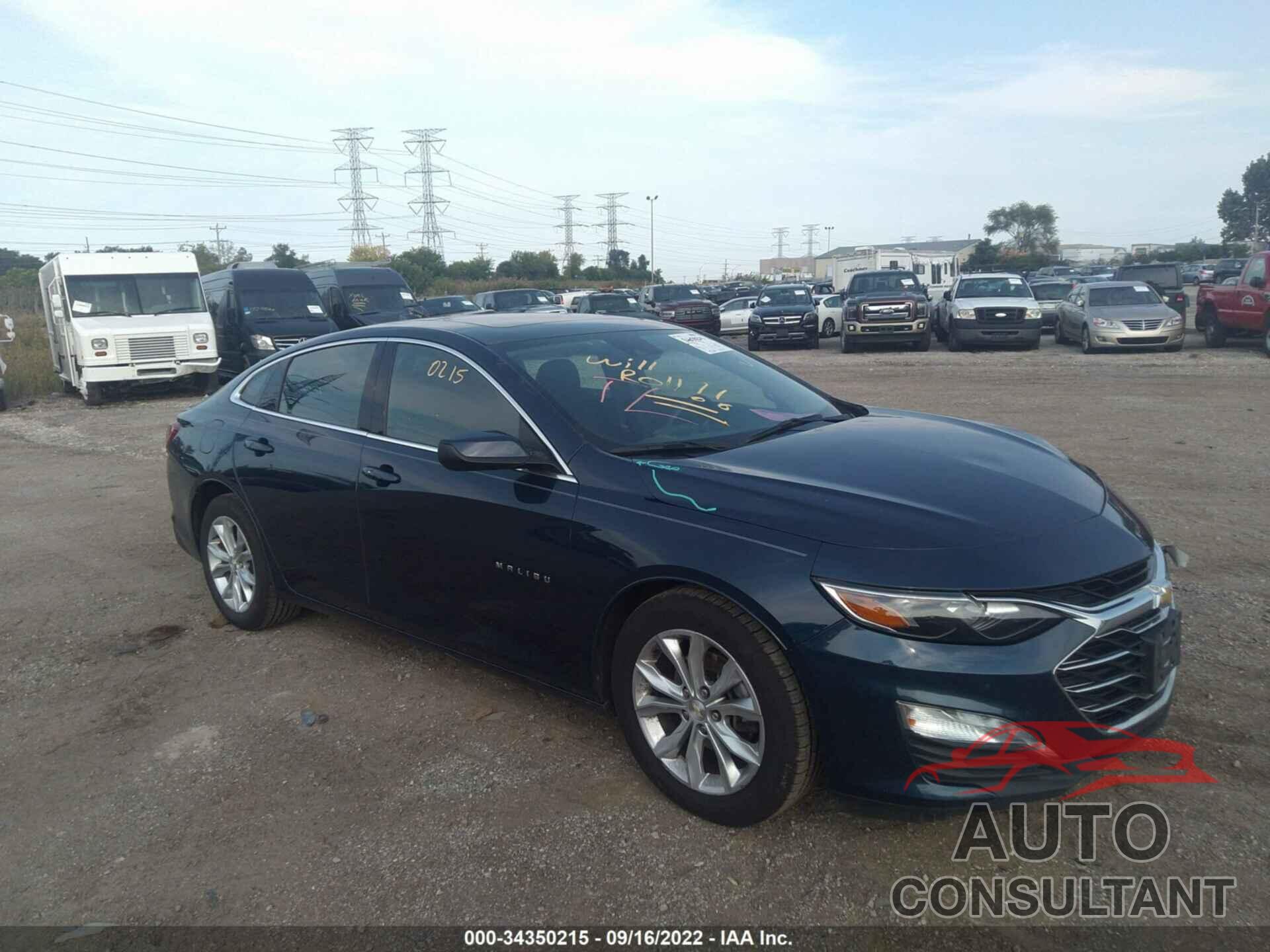 CHEVROLET MALIBU 2019 - 1G1ZD5STXKF150156