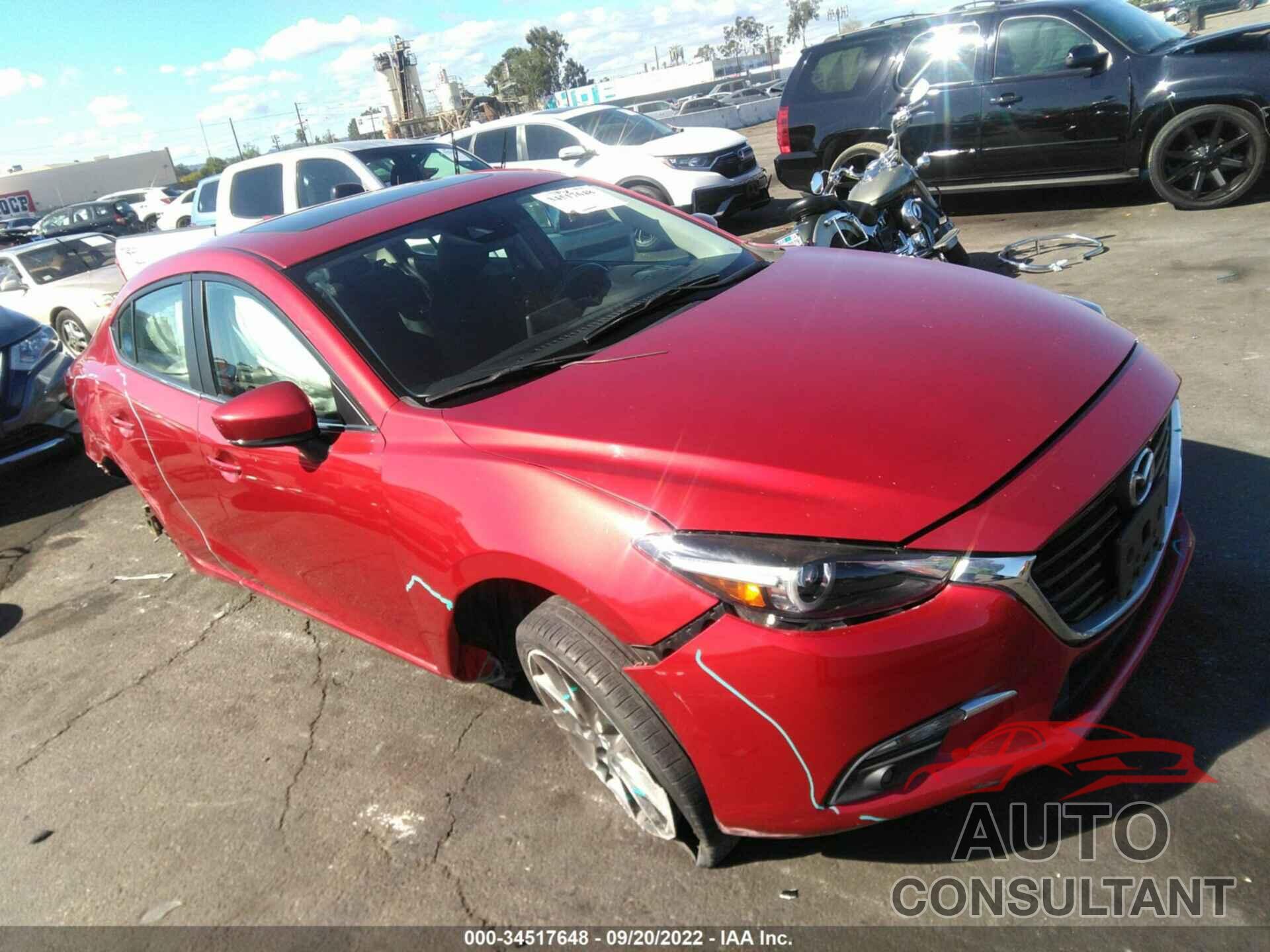 MAZDA MAZDA3 4-DOOR 2018 - 3MZBN1W35JM184476