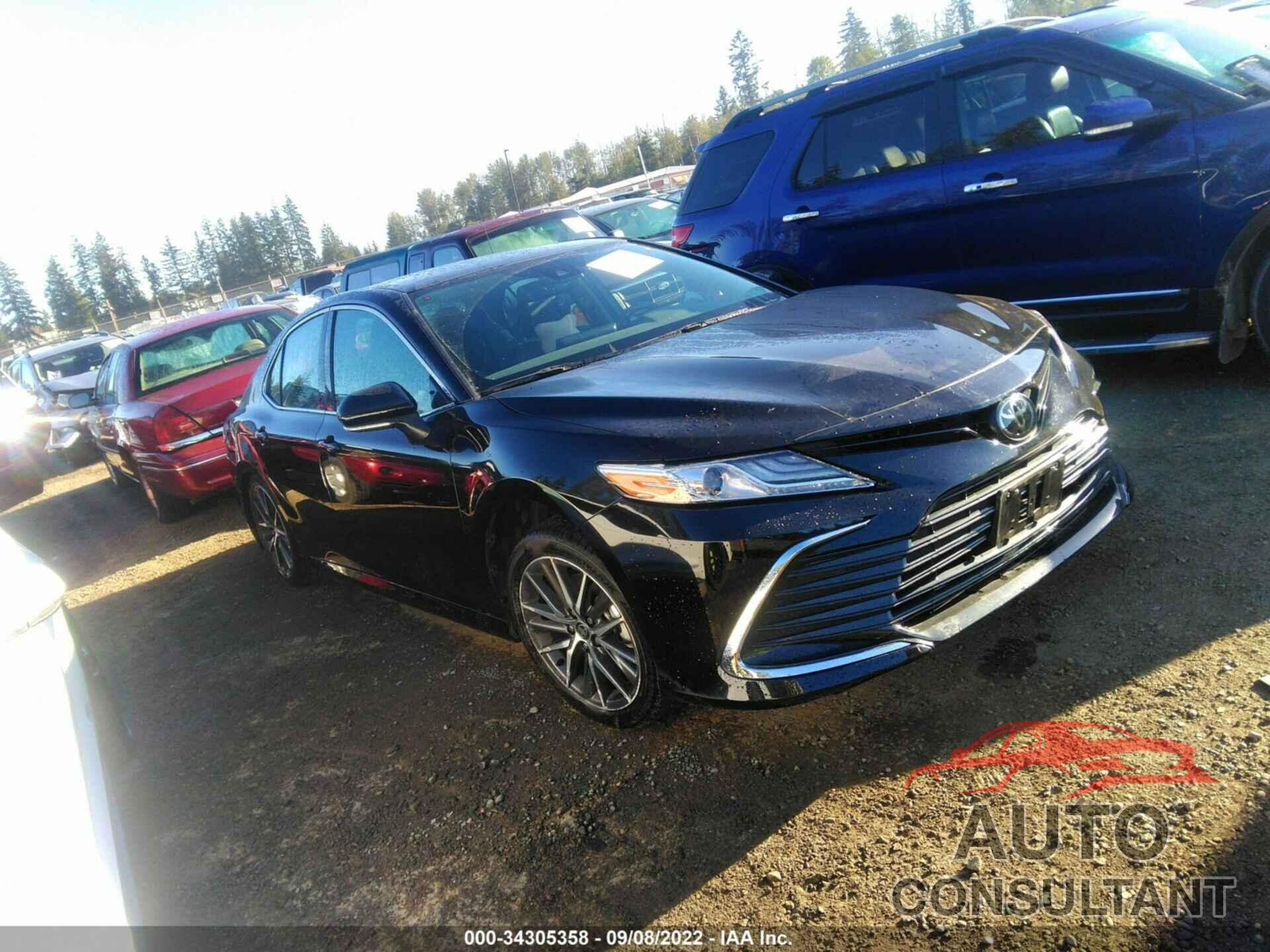 TOYOTA CAMRY 2021 - 4T1F11BK9MU040602