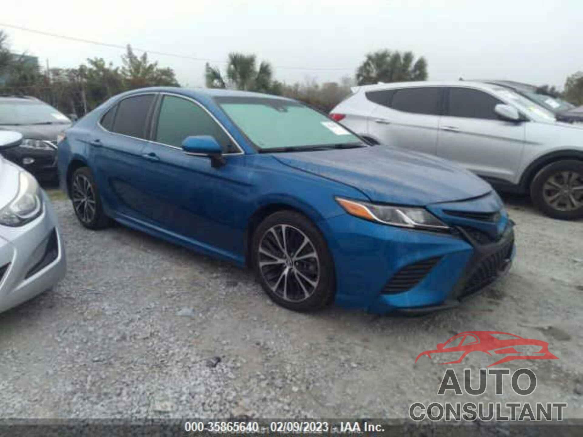 TOYOTA CAMRY 2018 - 4T1B11HK9JU105756
