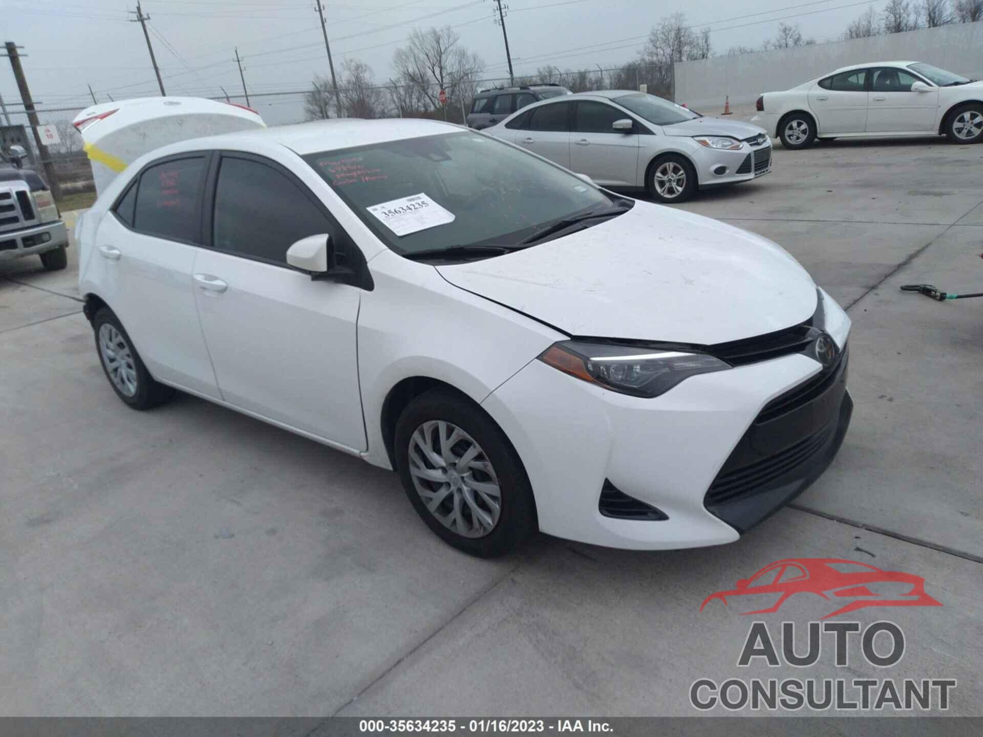 TOYOTA COROLLA 2018 - 5YFBURHE4JP848262