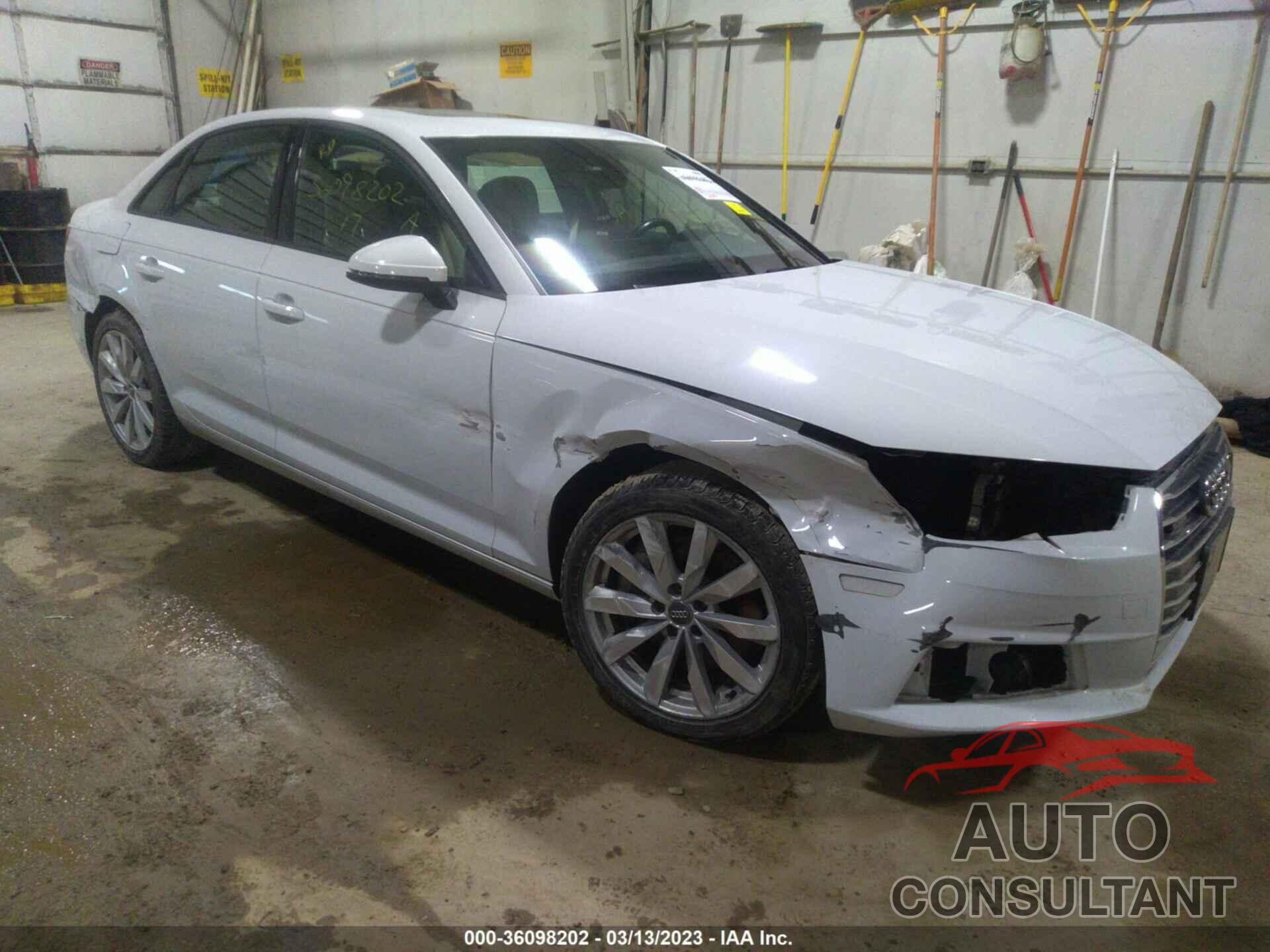 AUDI A4 2017 - WAUANAF47HN027021