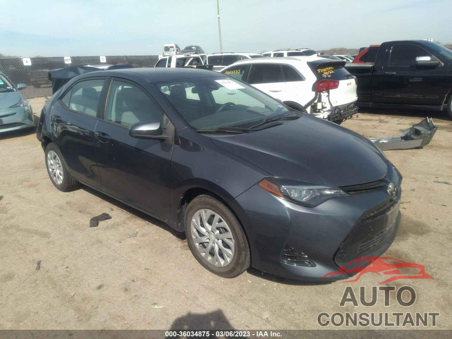 TOYOTA COROLLA 2018 - 5YFBURHE4JP855289