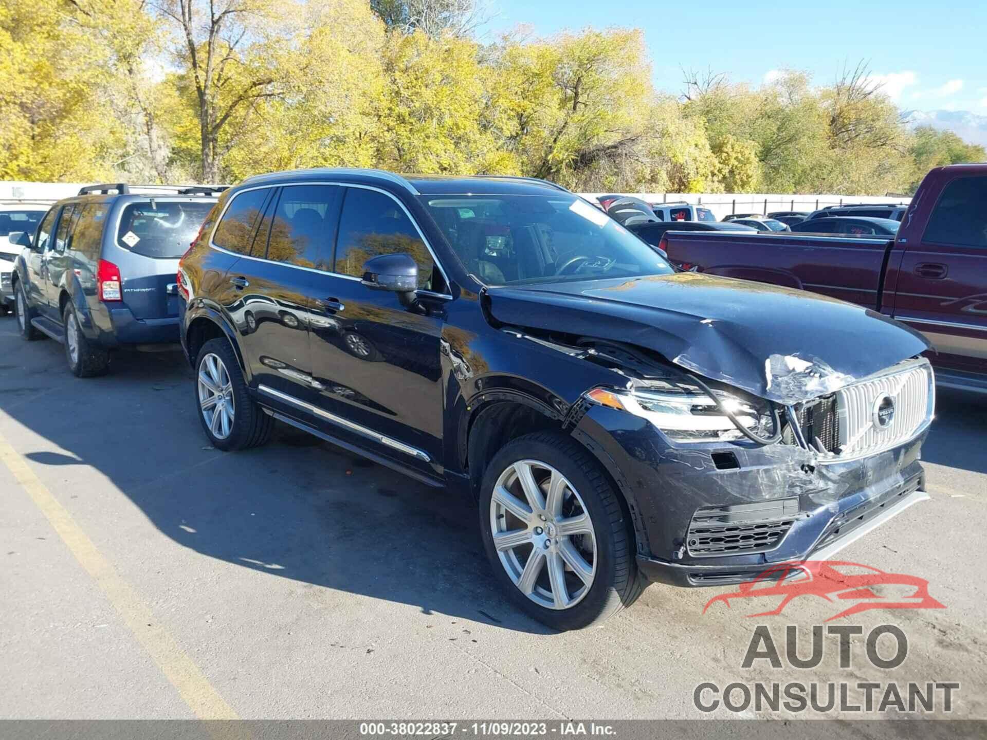 VOLVO XC90 HYBRID 2017 - YV4BC0PL7H1111700