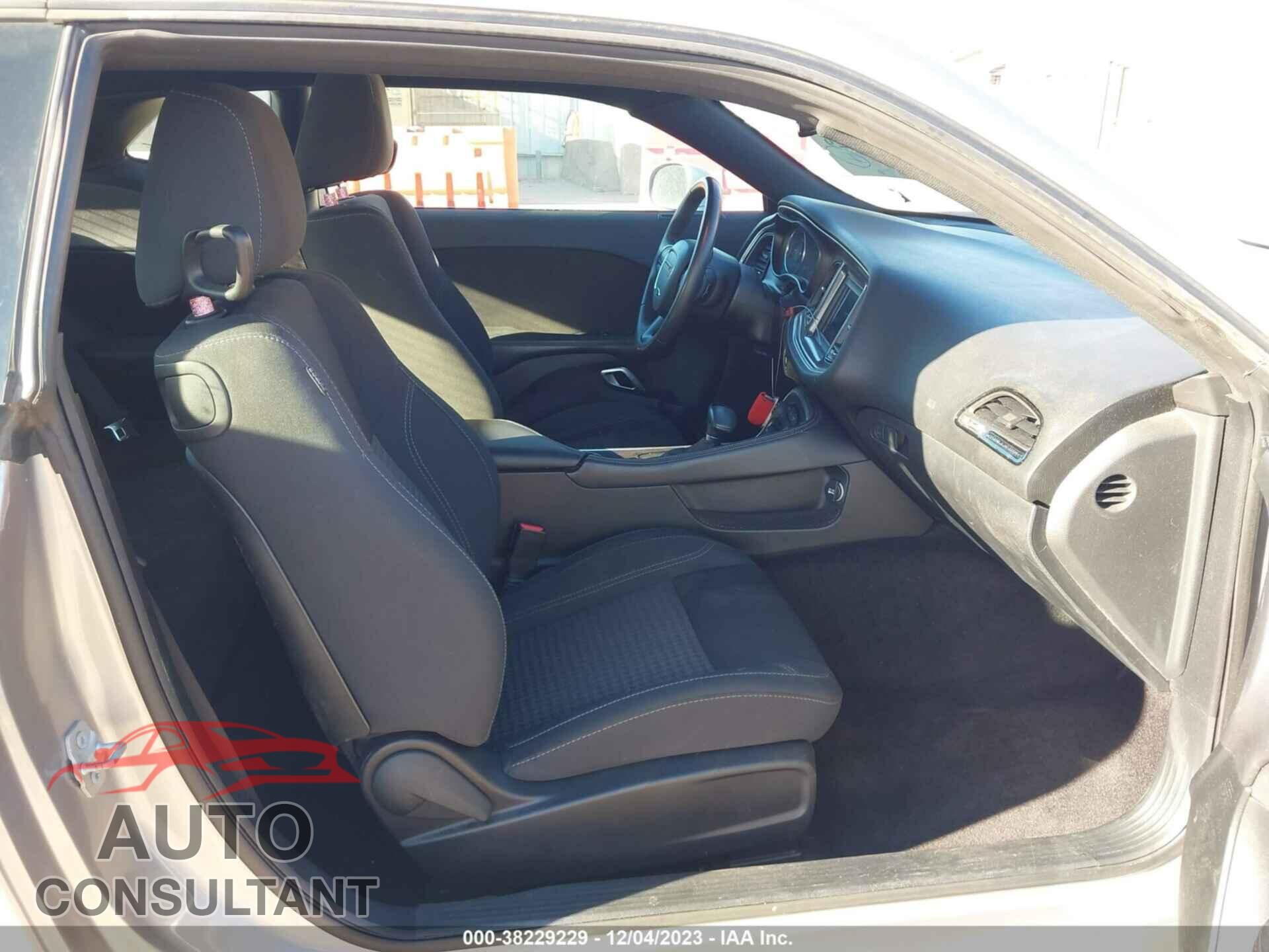 DODGE CHALLENGER 2018 - 2C3CDZAG4JH241742