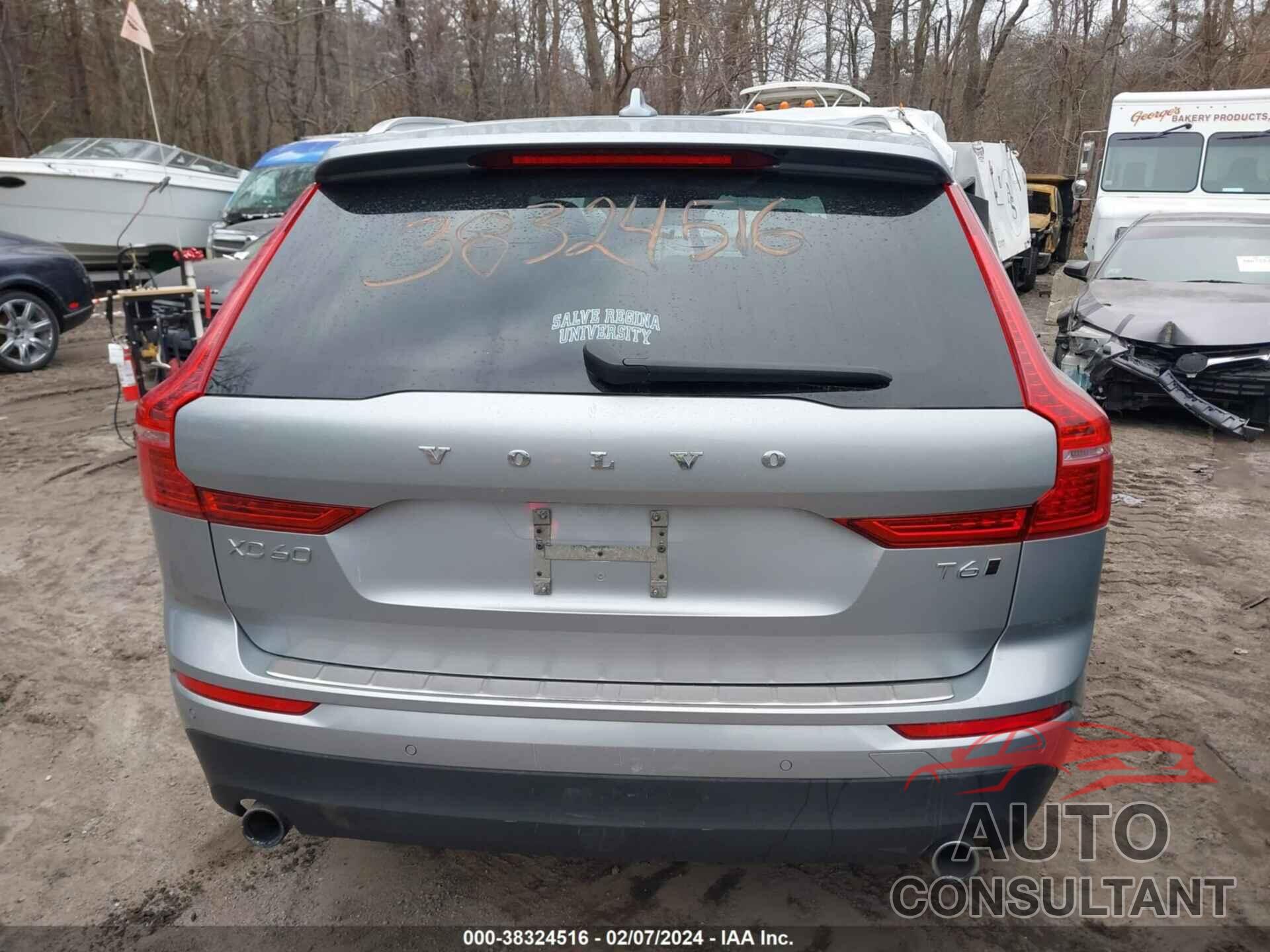 VOLVO XC60 2018 - YV4A22RK7J1095003