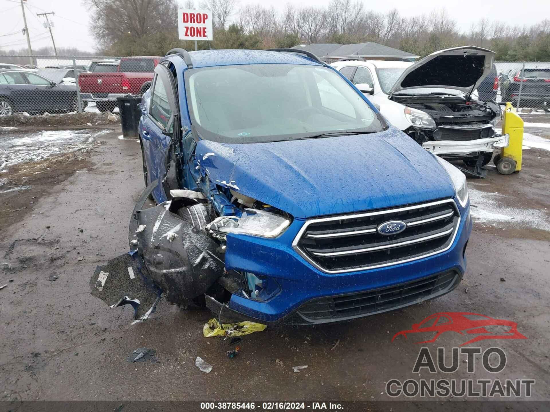 FORD ESCAPE 2018 - 1FMCU9GD2JUD19565