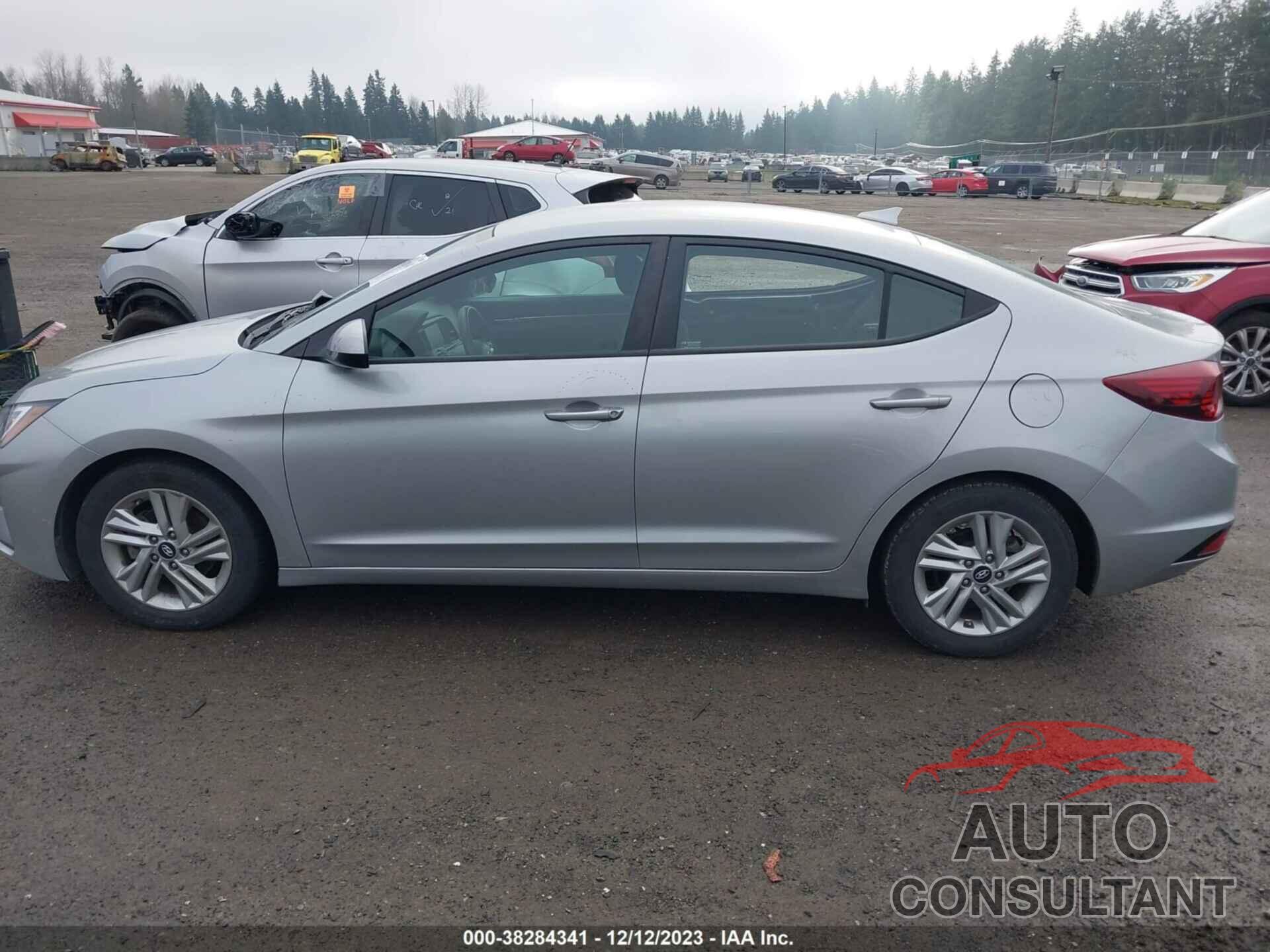 HYUNDAI ELANTRA 2020 - 5NPD84LFXLH558592