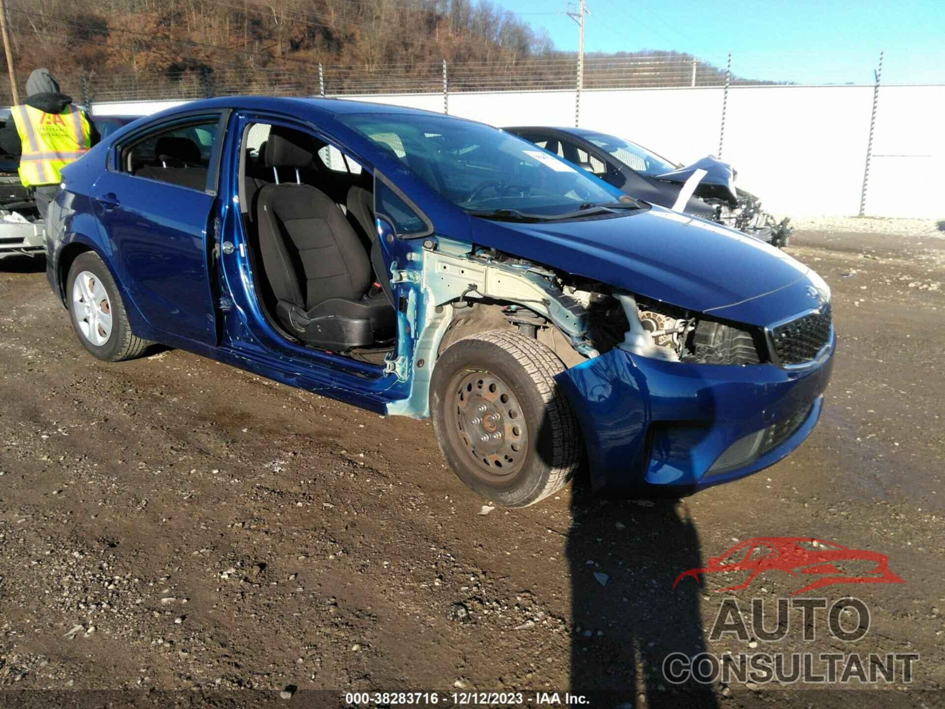 KIA FORTE 2018 - 3KPFK4A73JE203013