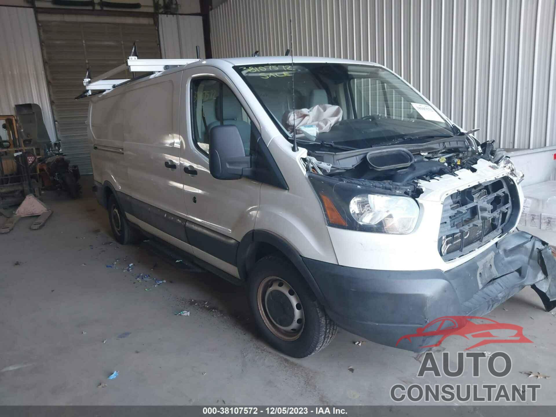 FORD TRANSIT-150 2019 - 1FTYE2YM7KKA41109