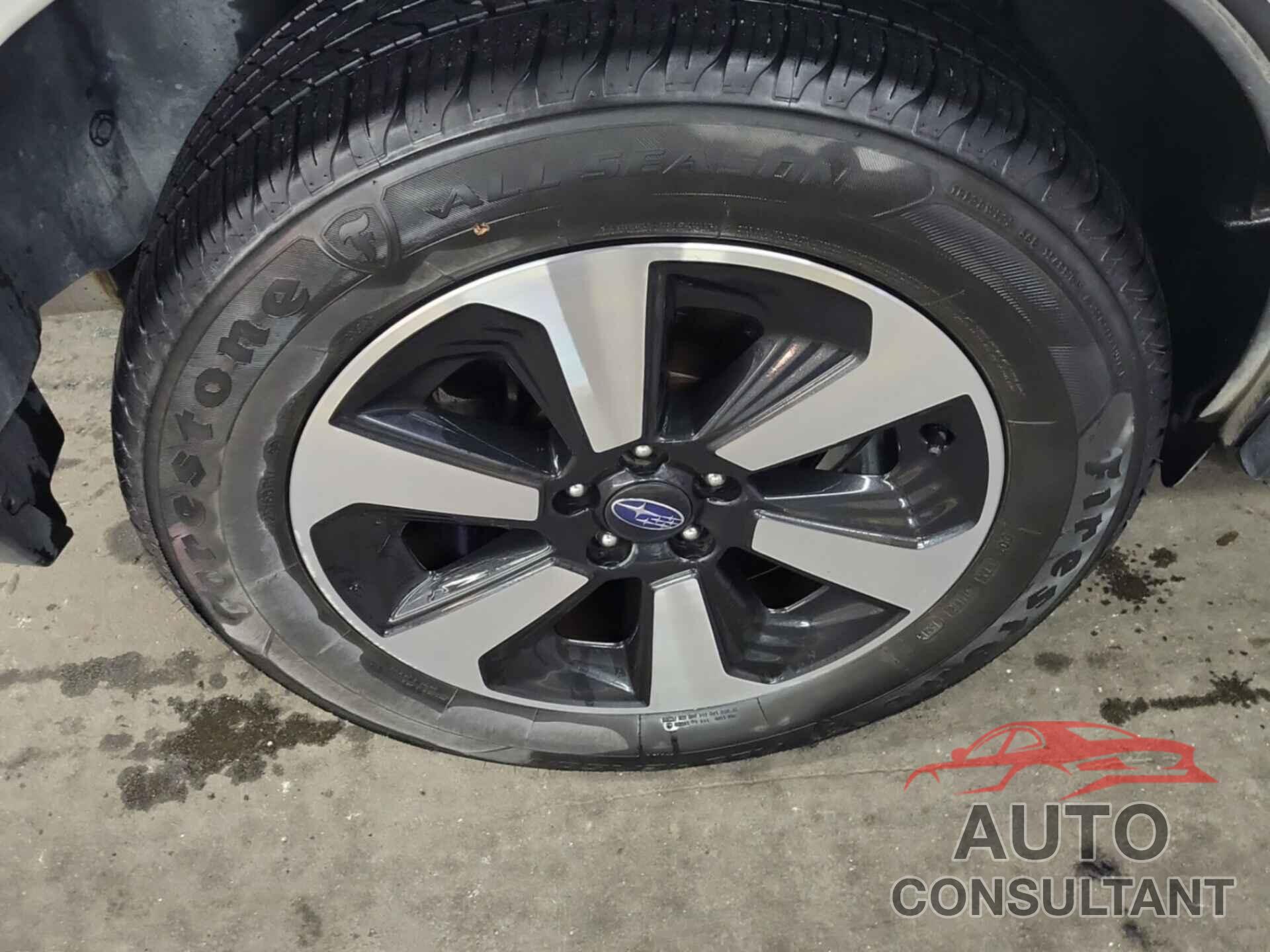 SUBARU FORESTER 2018 - JF2SJAGC9JH589601