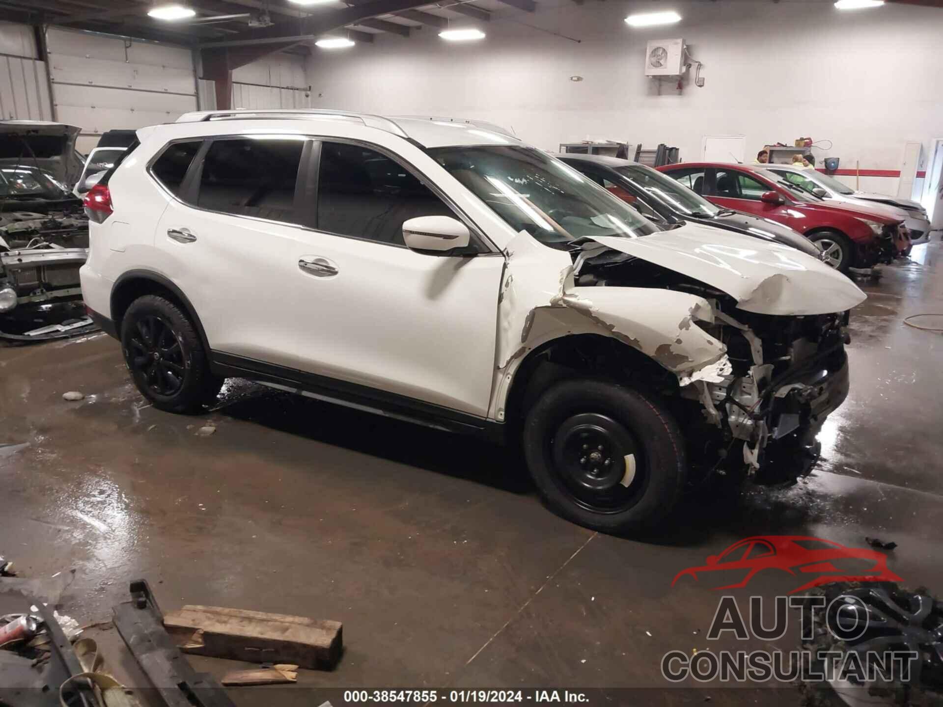 NISSAN ROGUE 2018 - KNMAT2MV4JP614183