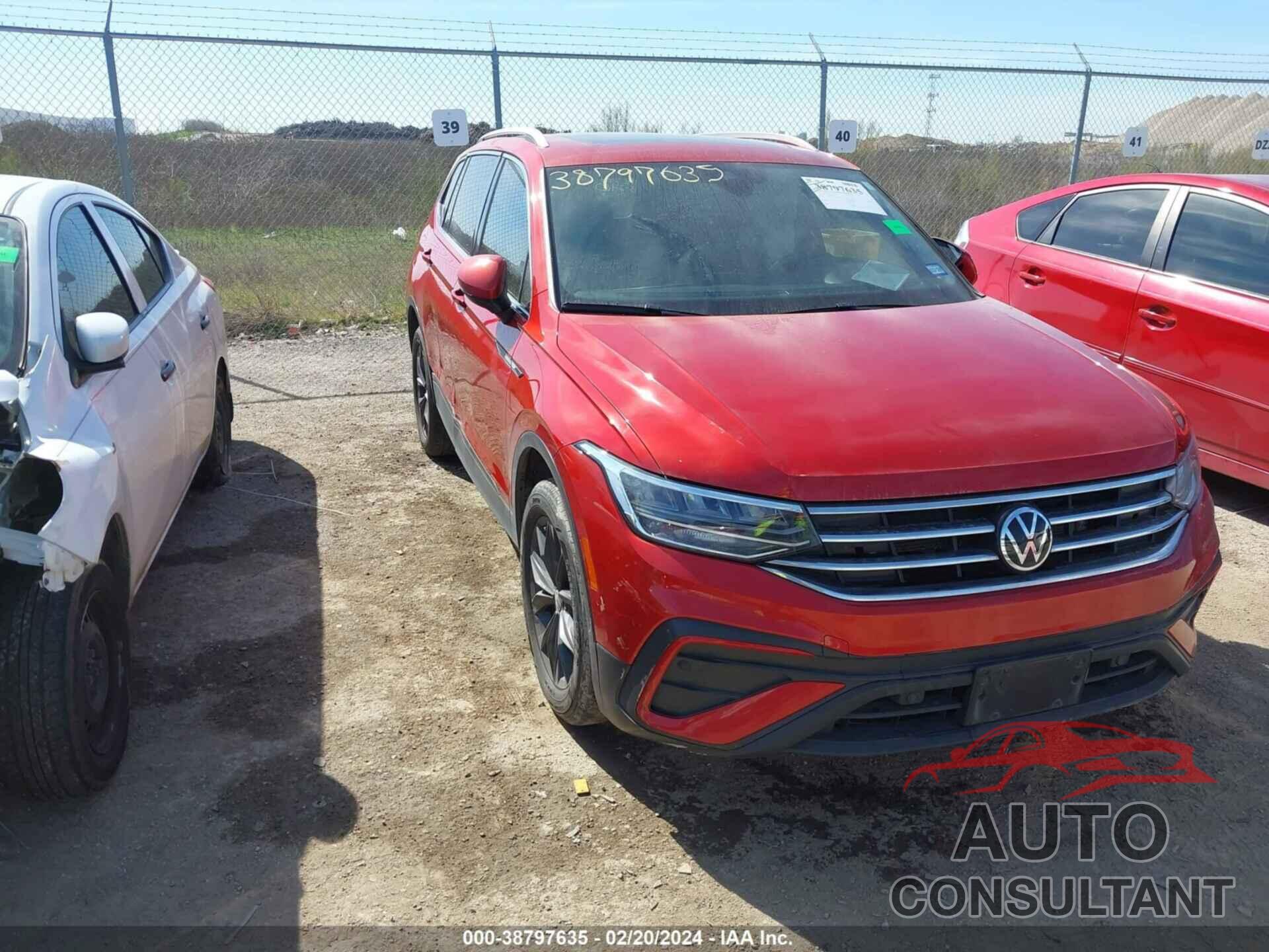 VOLKSWAGEN TIGUAN 2022 - 3VV3B7AX9NM073644