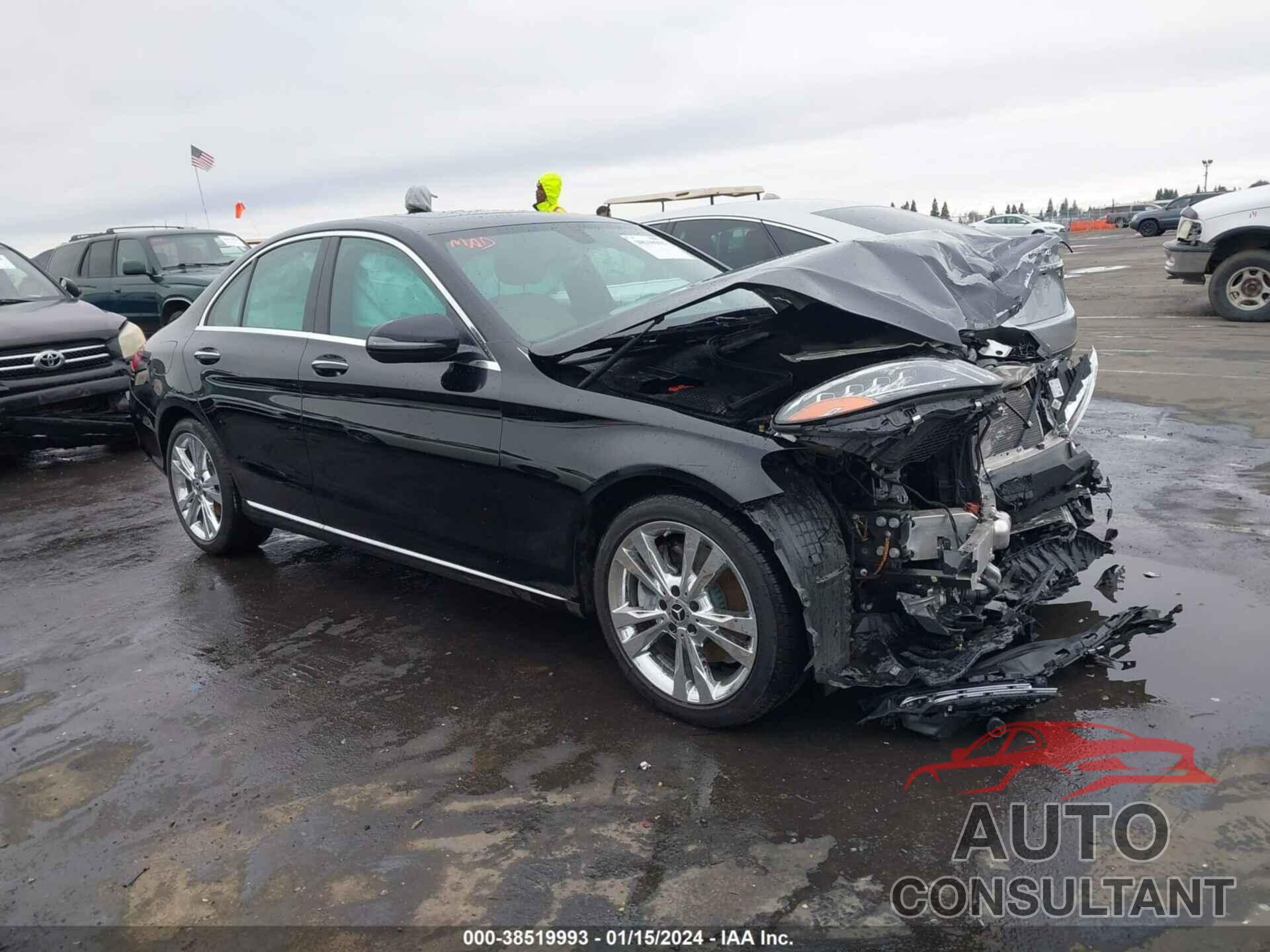 MERCEDES-BENZ C 300 2019 - 55SWF8DB1KU304198