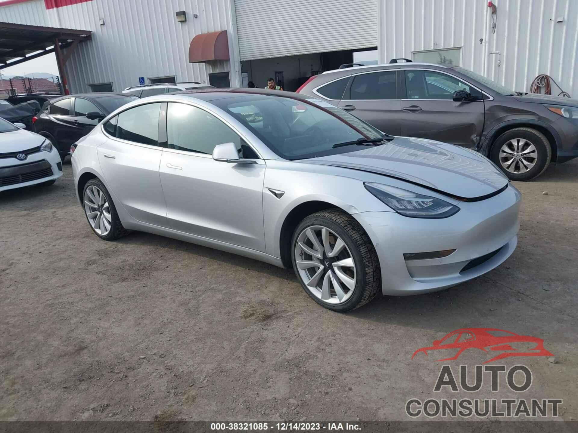 TESLA MODEL 3 2018 - 5YJ3E1EA1JF024302