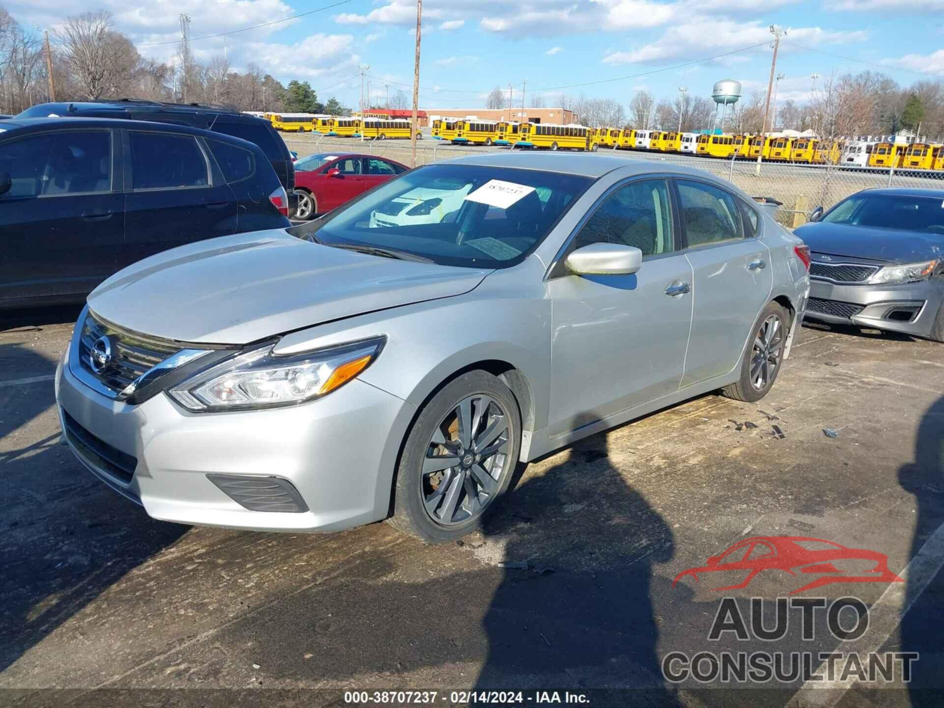 NISSAN ALTIMA 2017 - 1N4AL3AP8HC125594