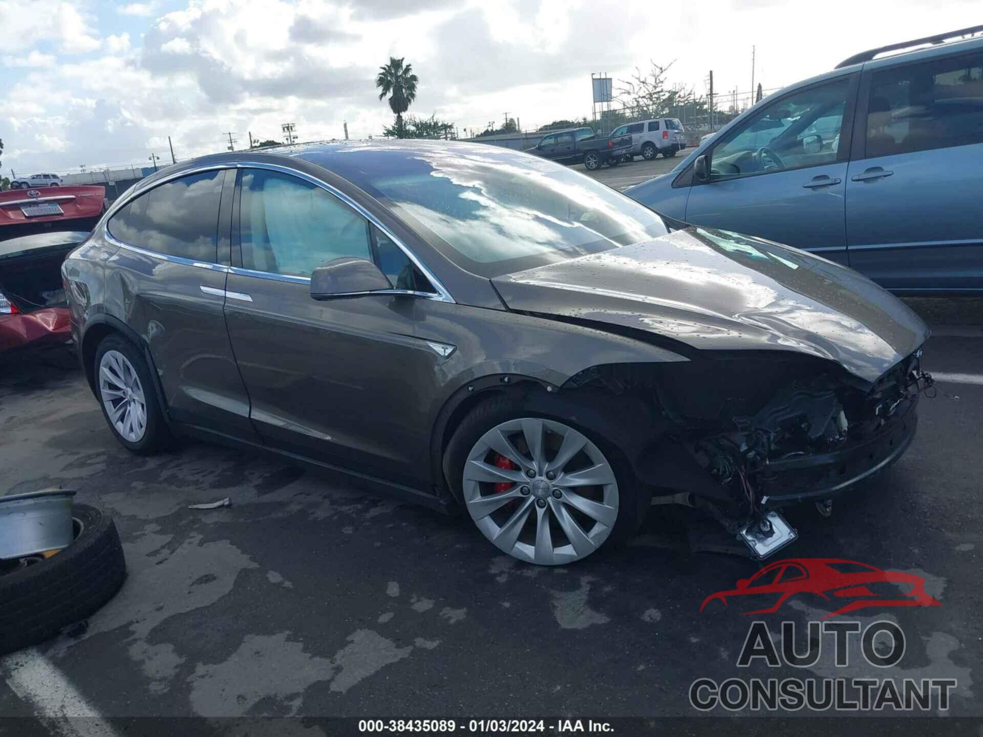 TESLA MODEL X 2016 - 5YJXCAE40GFS00542