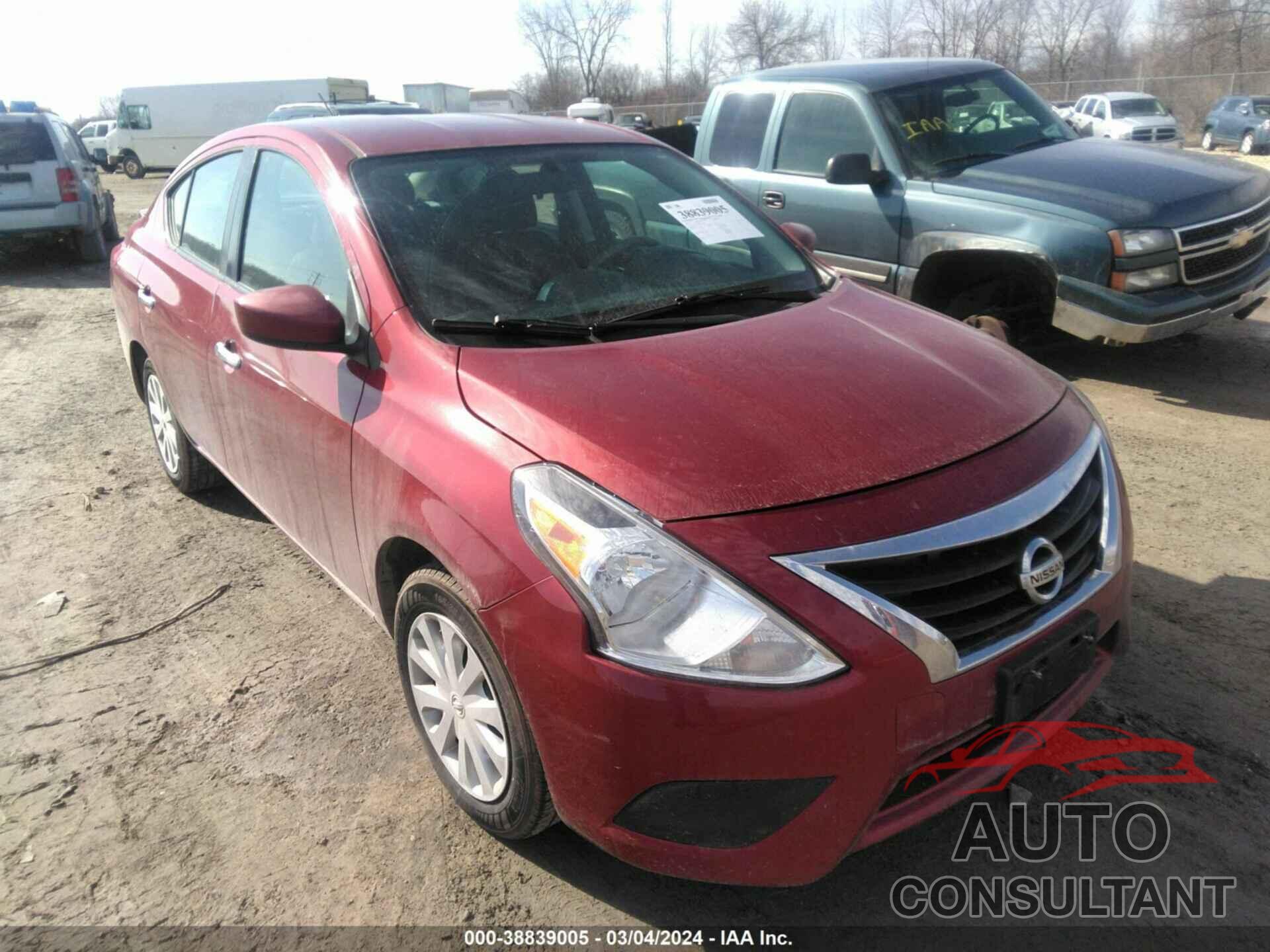 NISSAN VERSA 2017 - 3N1CN7AP9HK438106