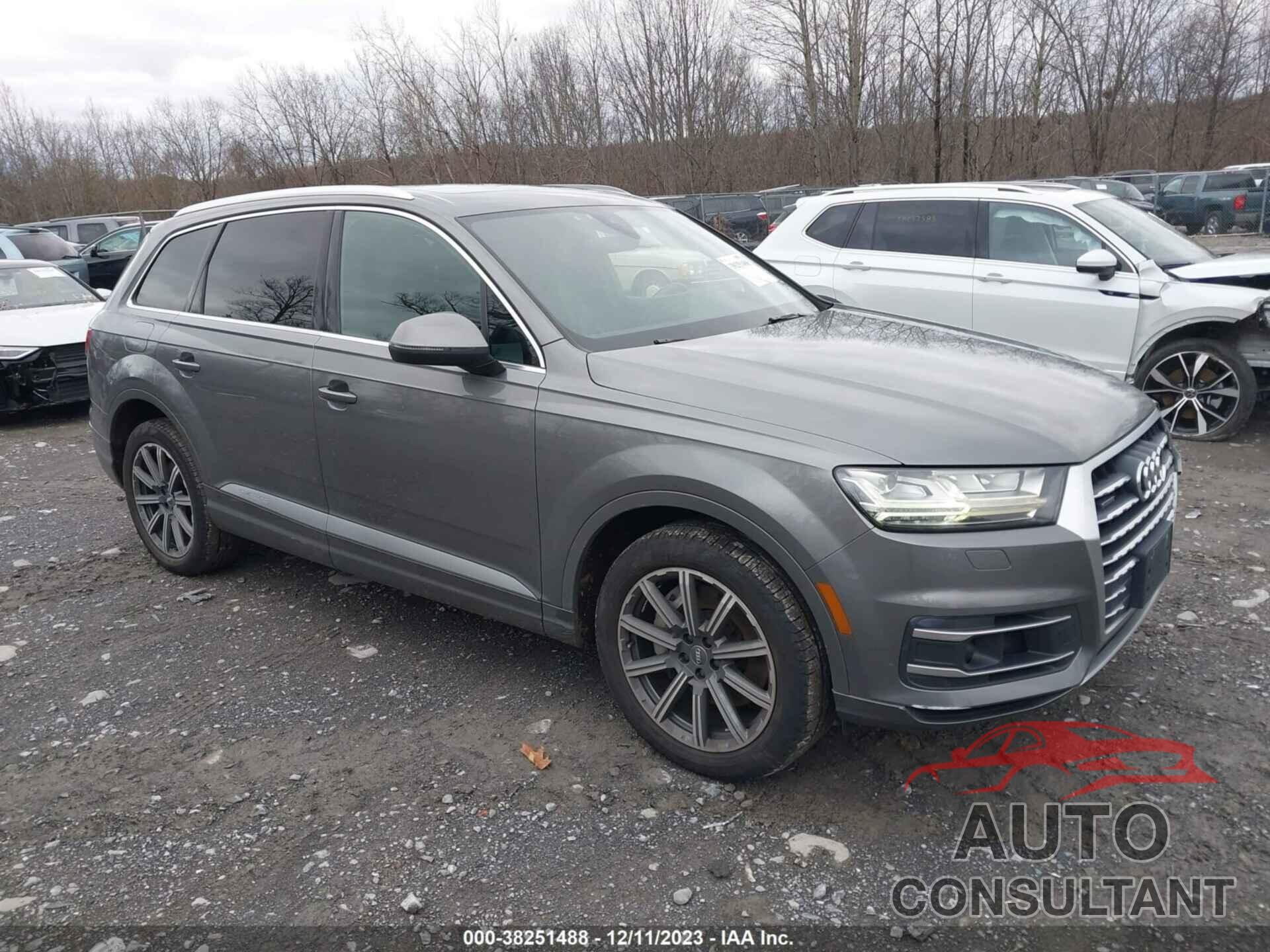 AUDI Q7 2018 - WA1VAAF74JD005607