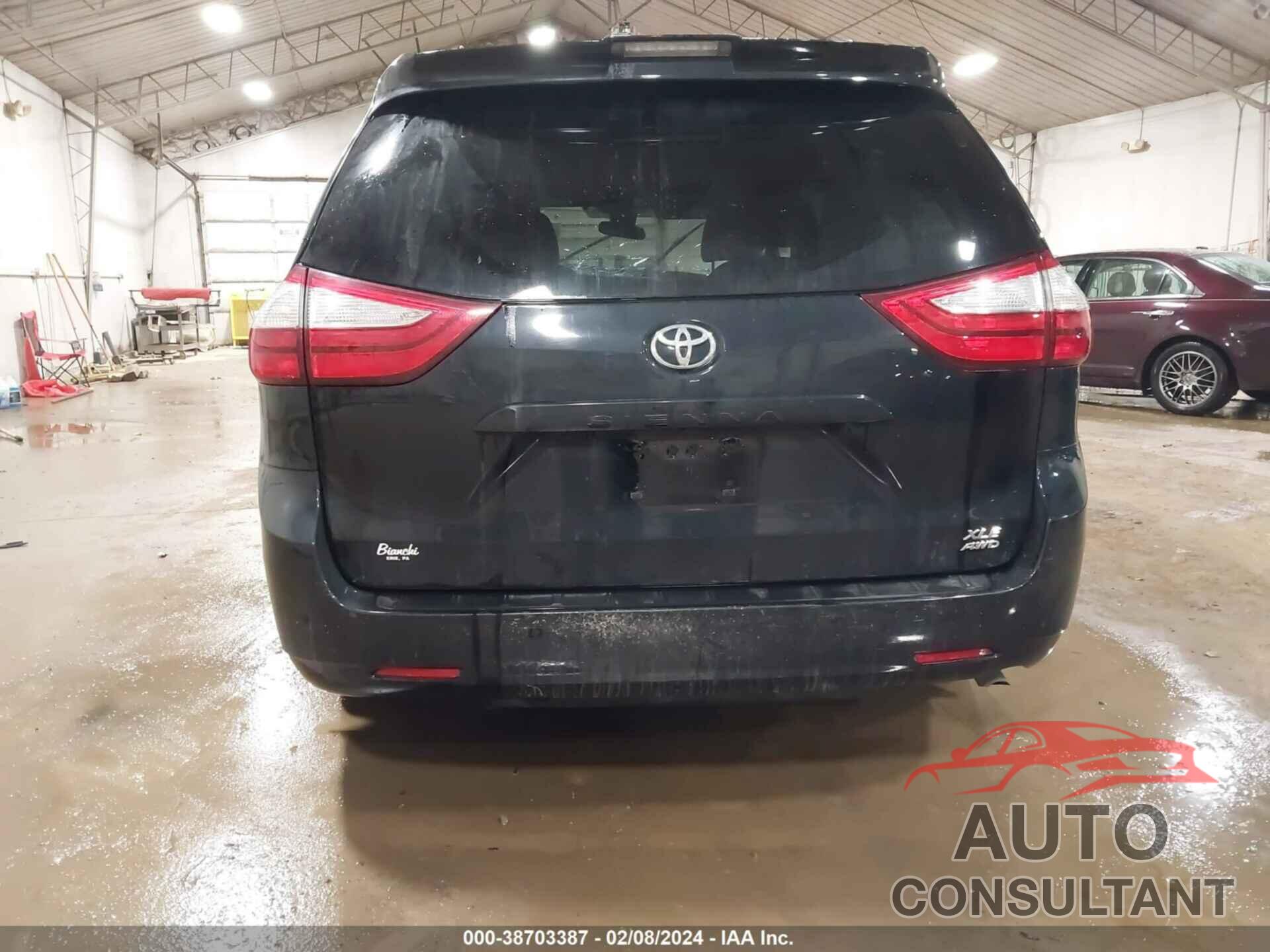 TOYOTA SIENNA 2019 - 5TDDZ3DC2KS215098