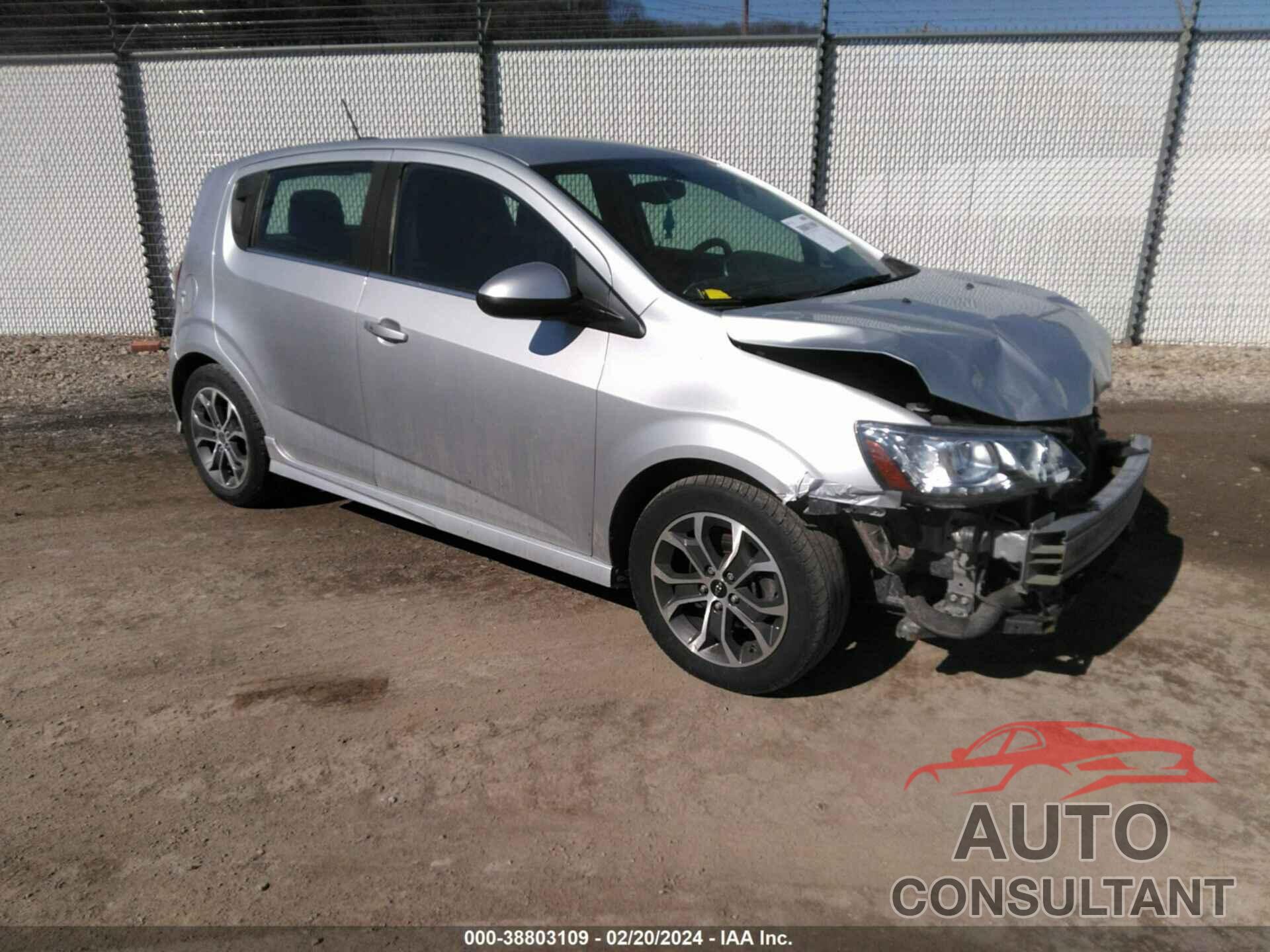 CHEVROLET SONIC 2020 - 1G1JD6SB2L4109169